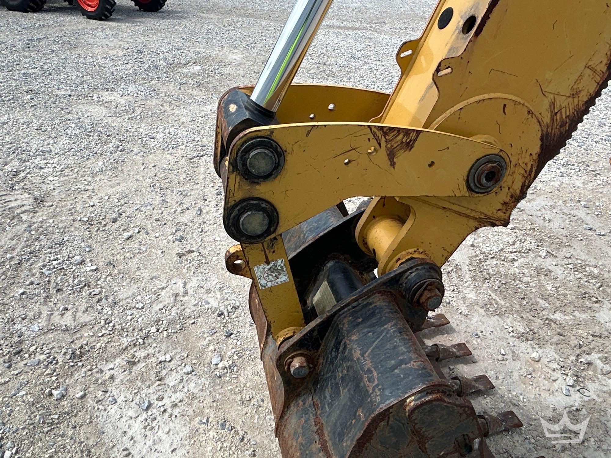 2017 Caterpillar 420F2 IT