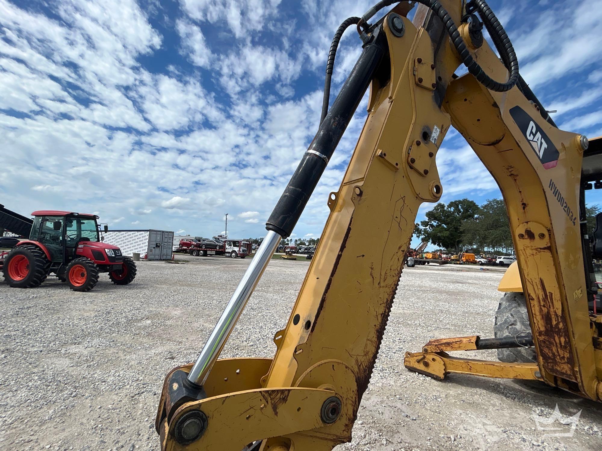 2017 Caterpillar 420F2 IT