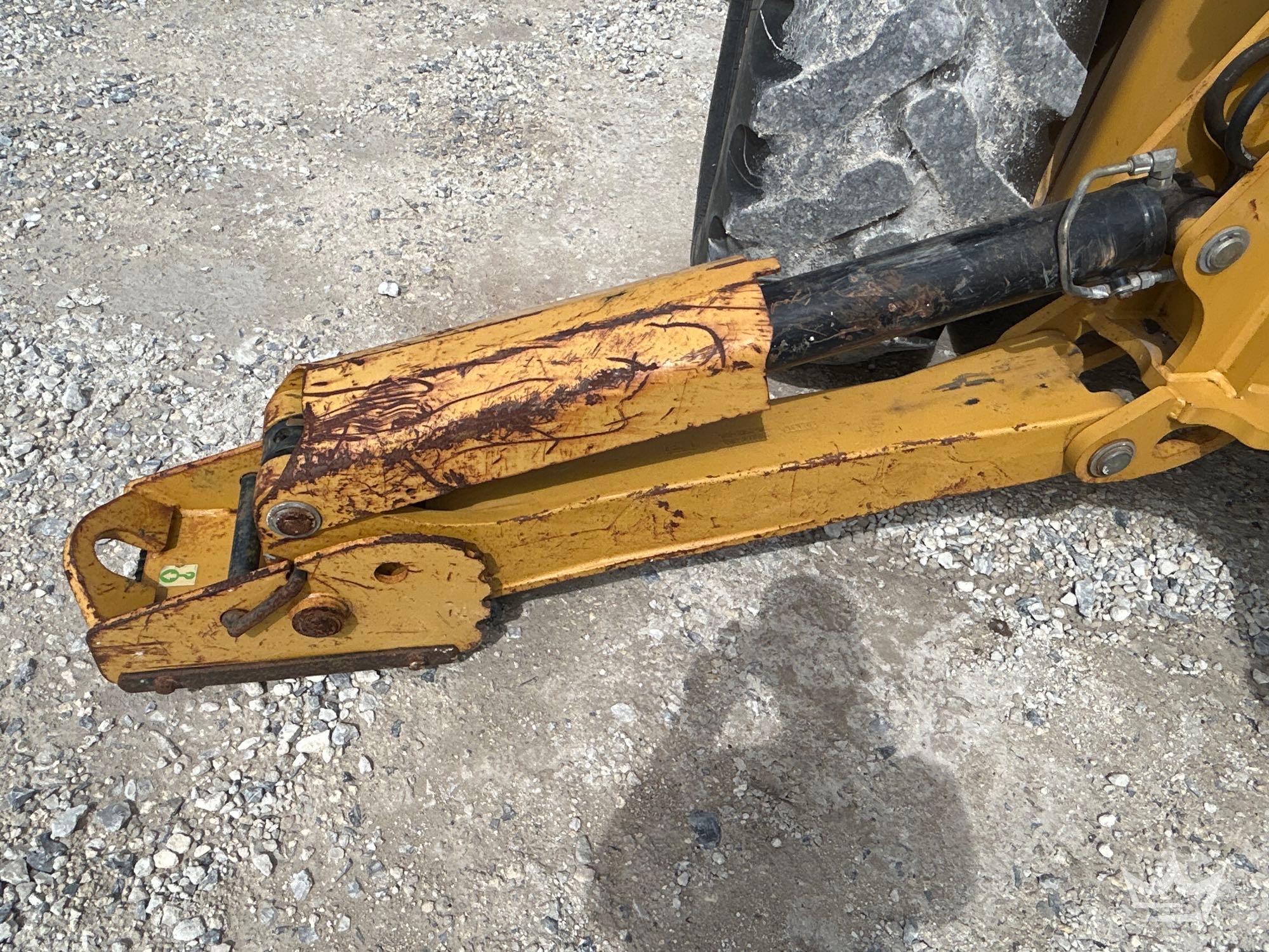 2017 Caterpillar 420F2 IT