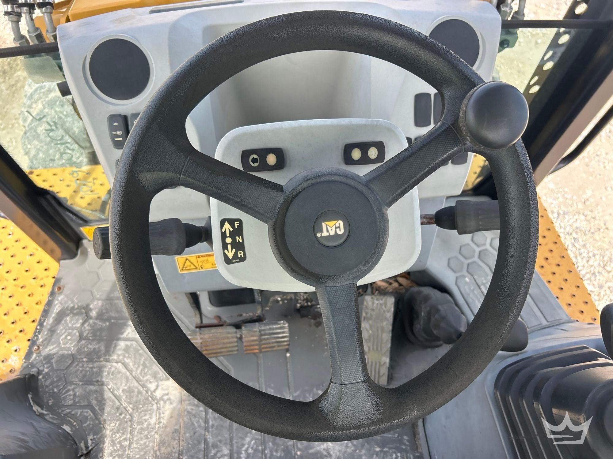 2017 Caterpillar 420F2 IT