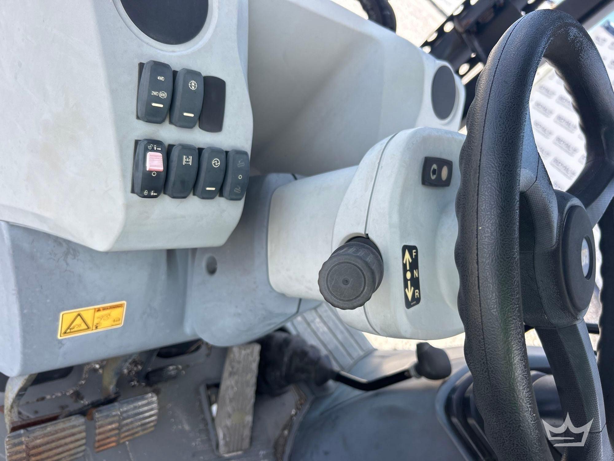2017 Caterpillar 420F2 IT