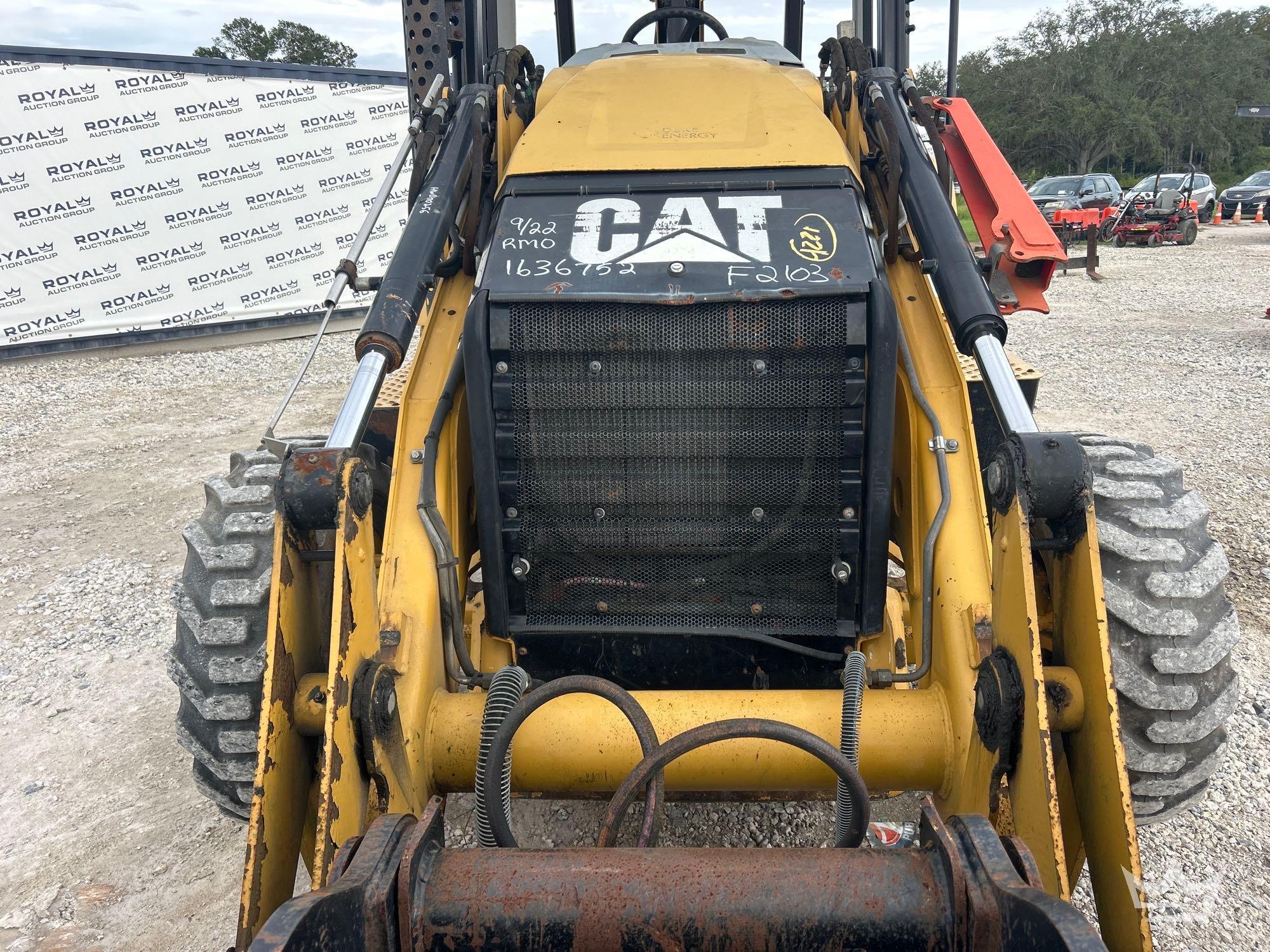 2015 Caterpillar 420F2 IT