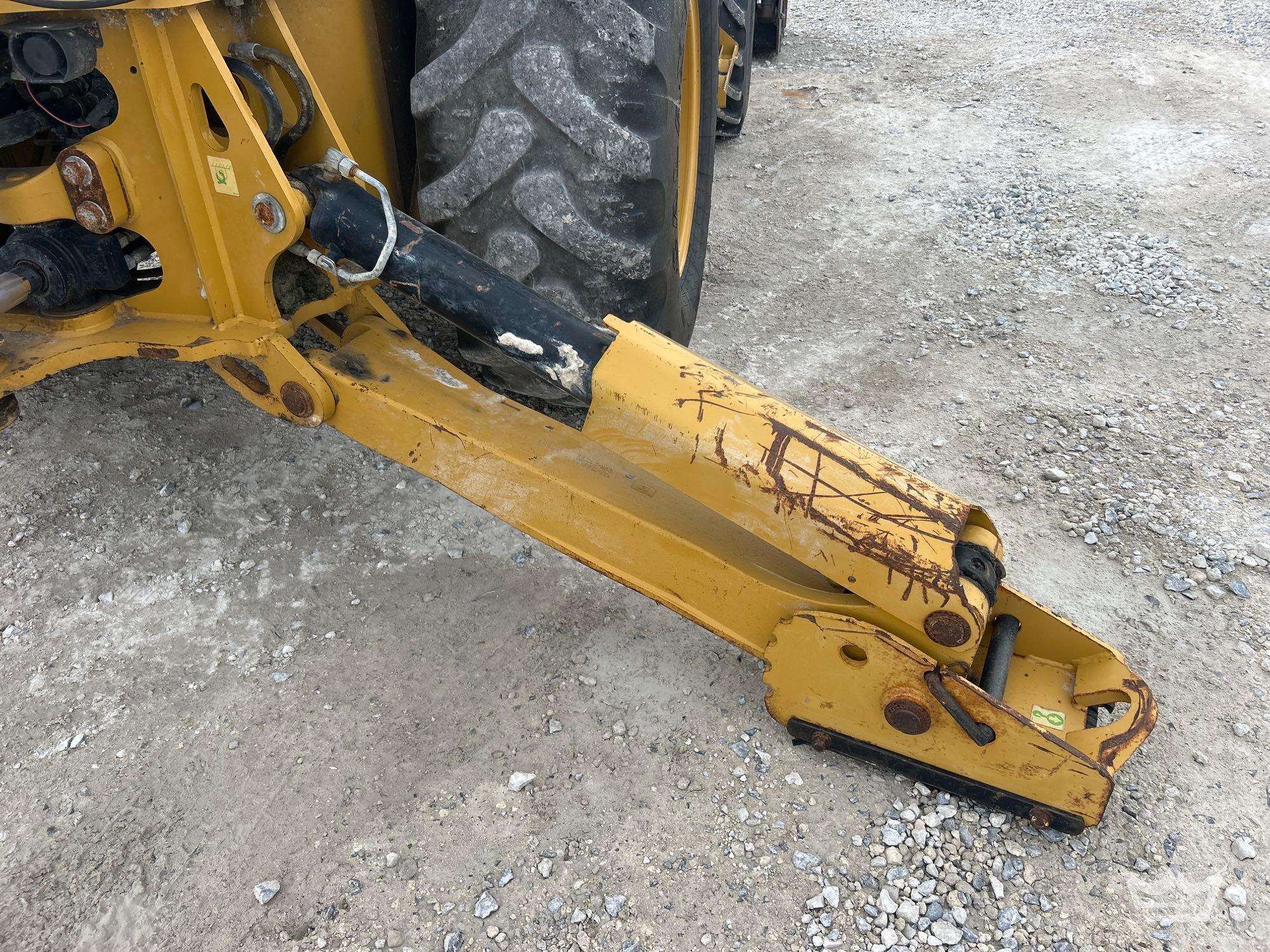 2015 Caterpillar 420F2 IT