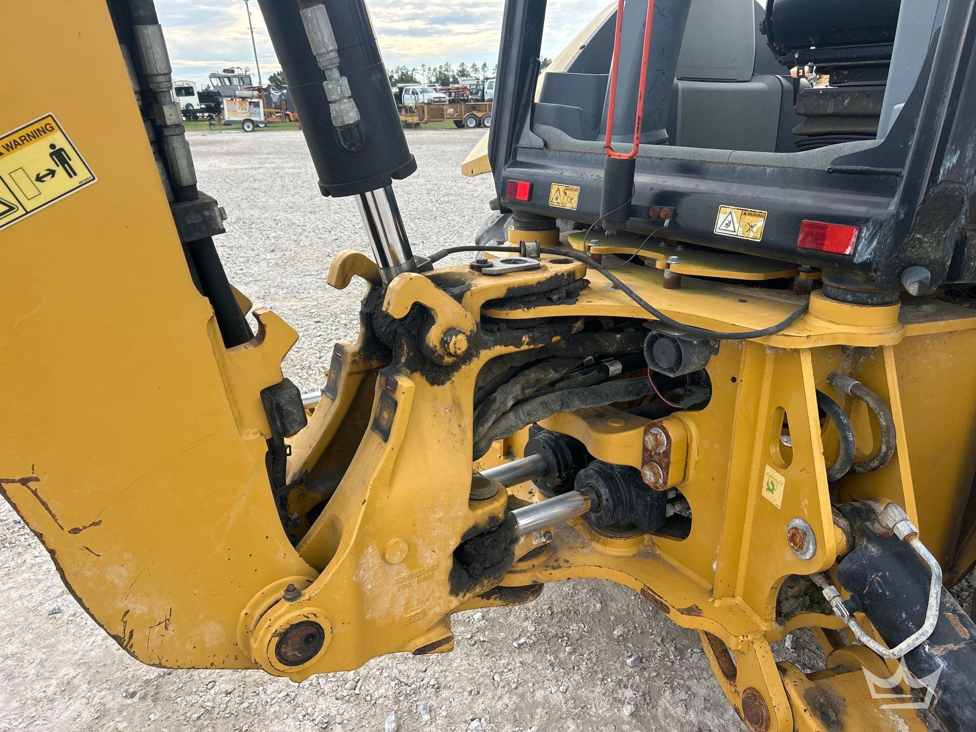 2015 Caterpillar 420F2 IT