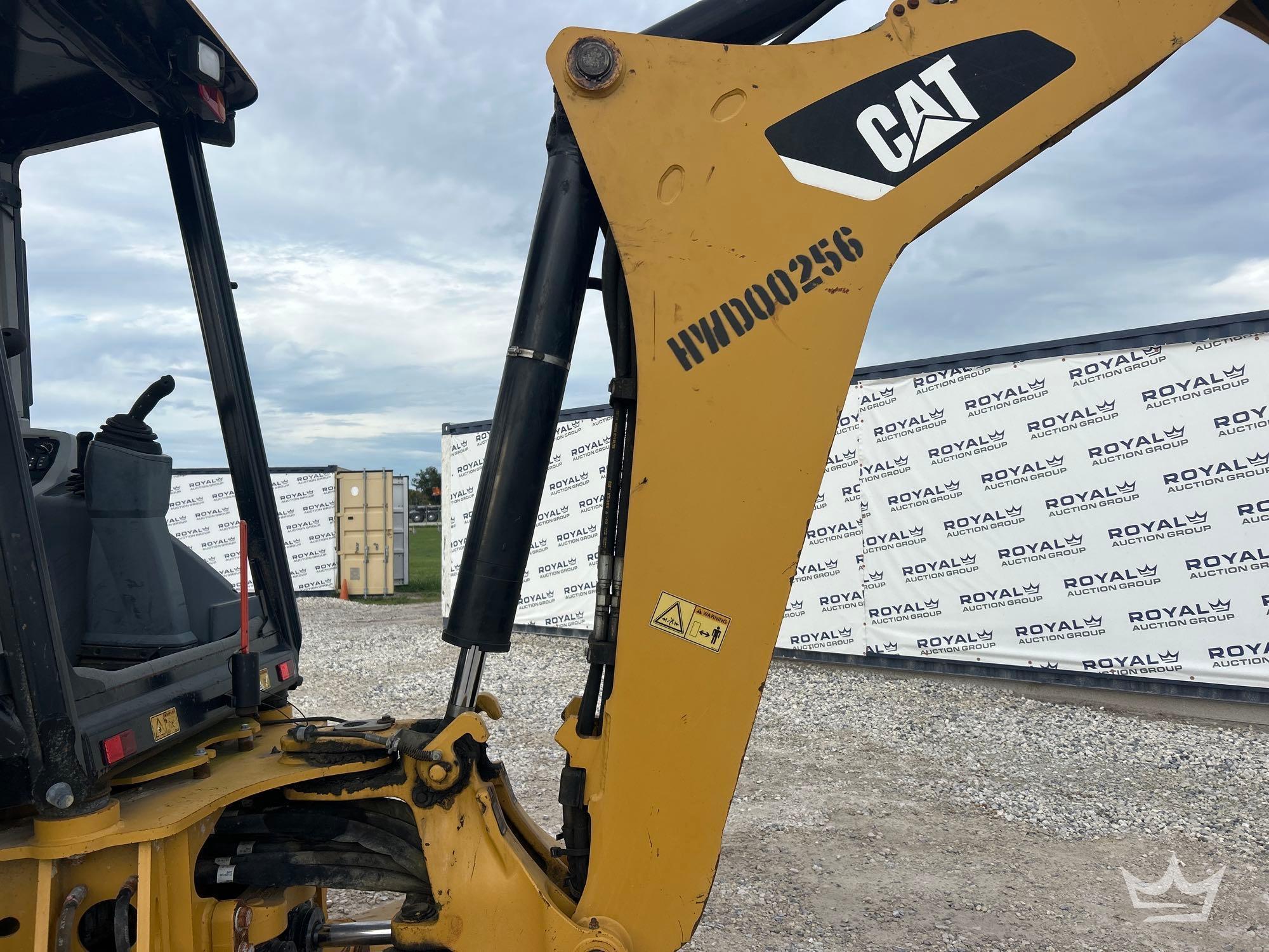 2015 Caterpillar 420F2 IT