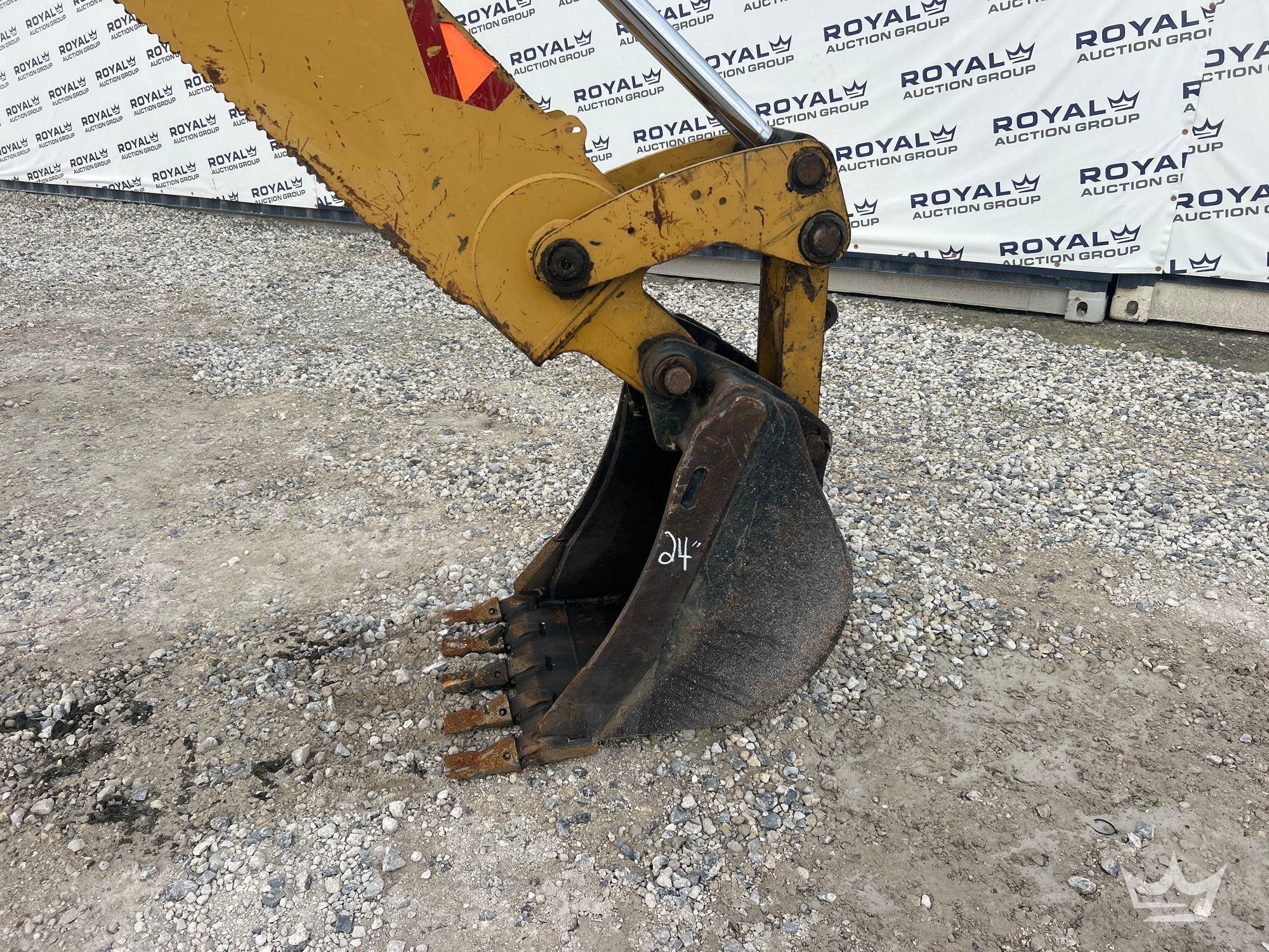 2015 Caterpillar 420F2 IT