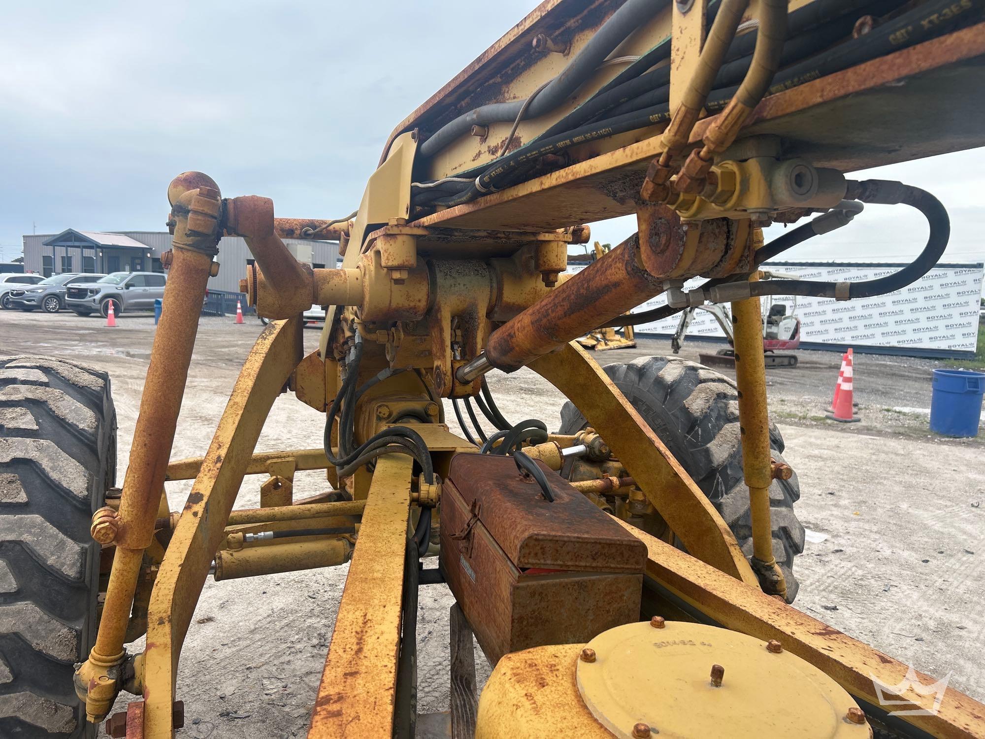 1989 Caterpillar 120G