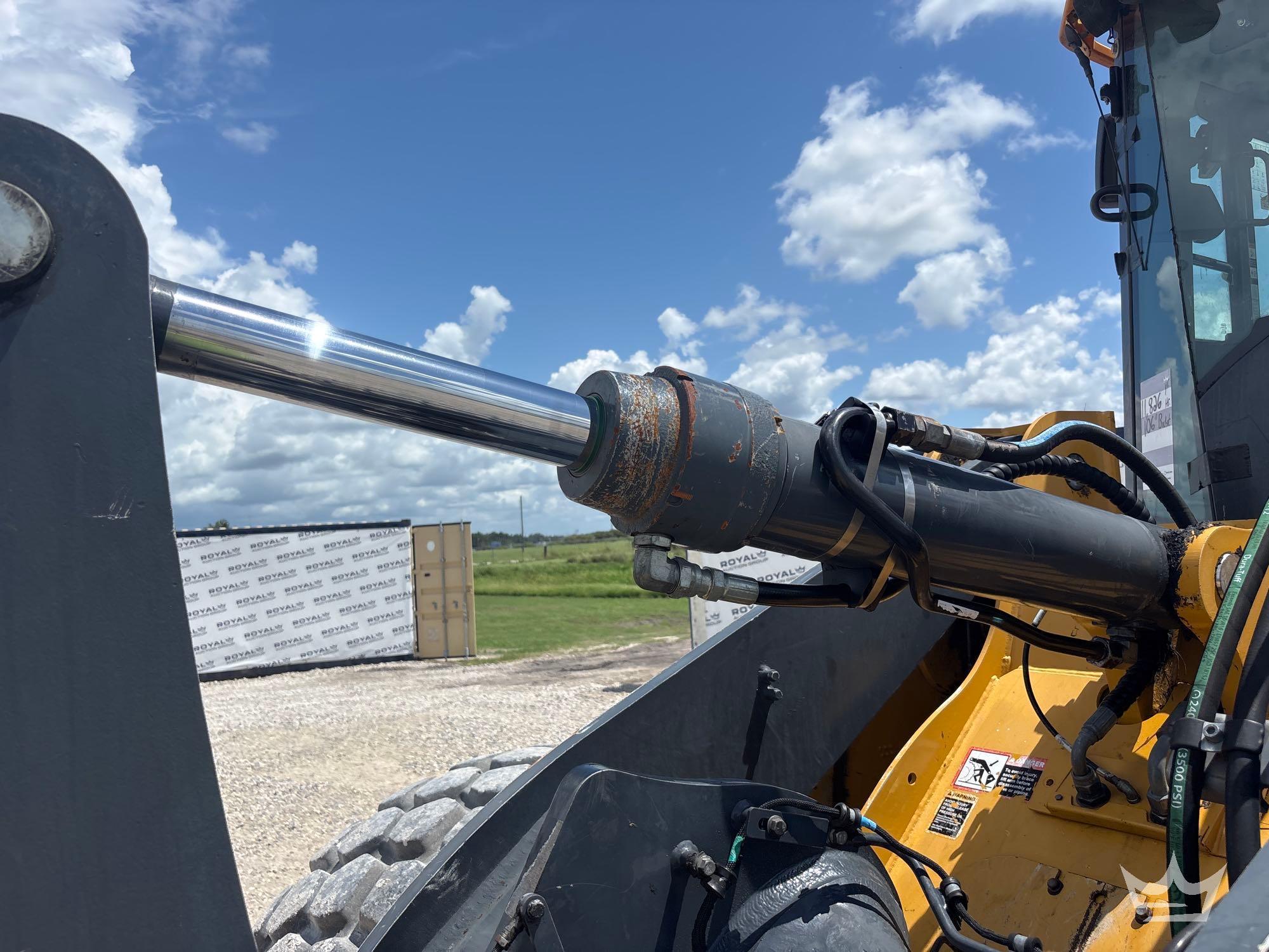 2017 John Deere 524K