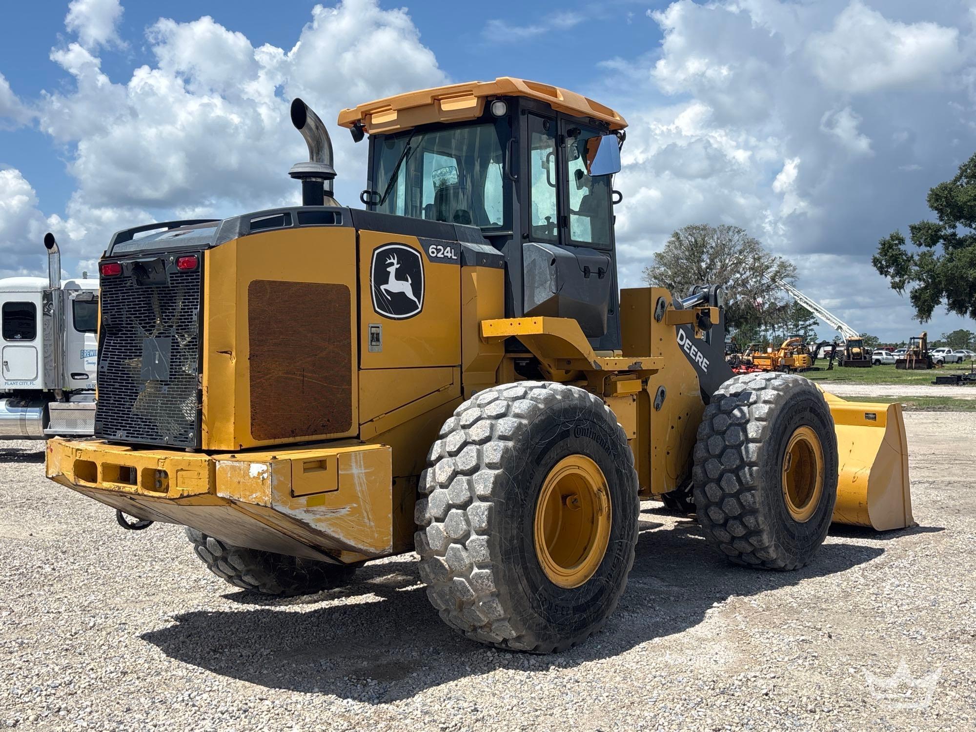 2017 John Deere 524K