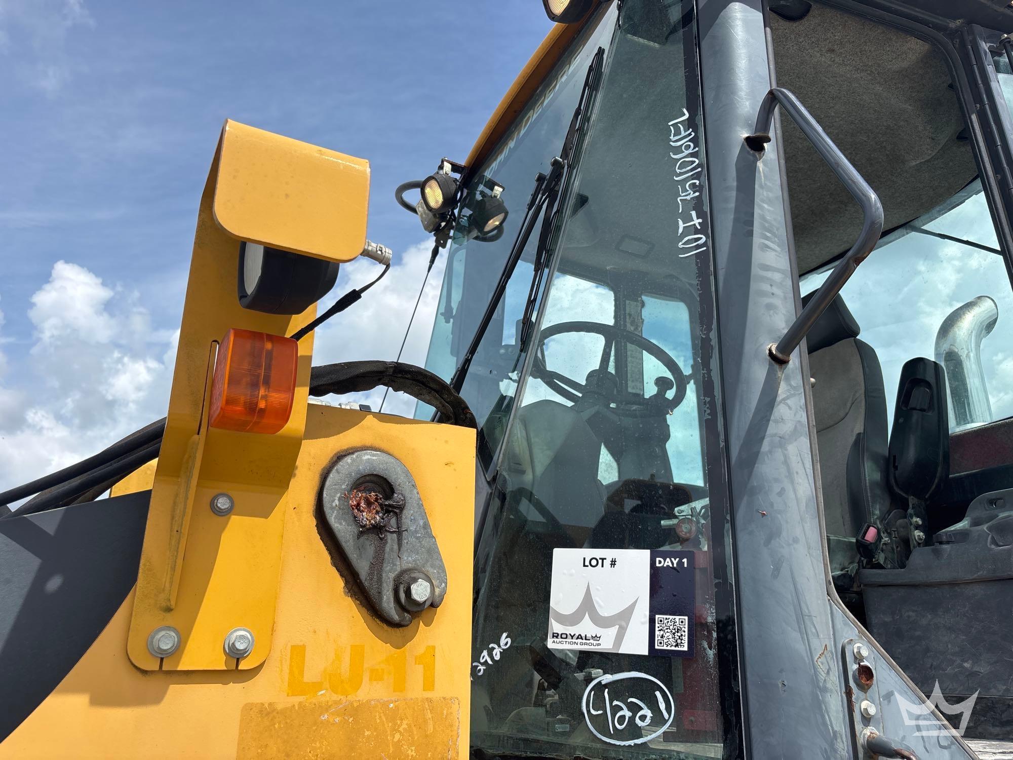 2017 John Deere 524K