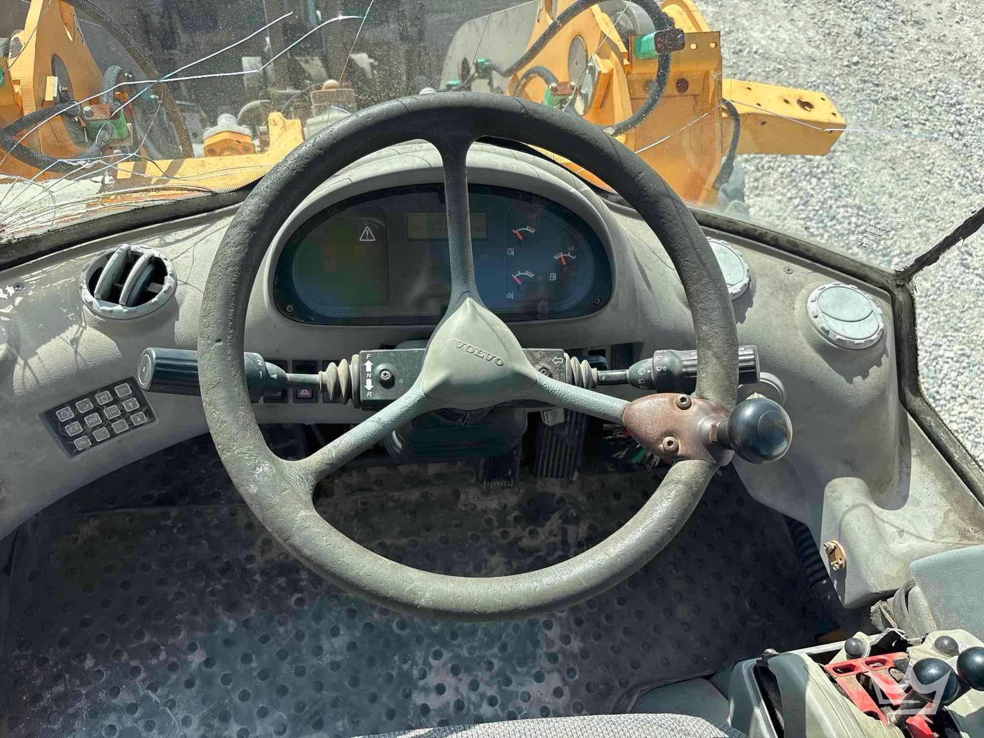 2005 Volvo L60E