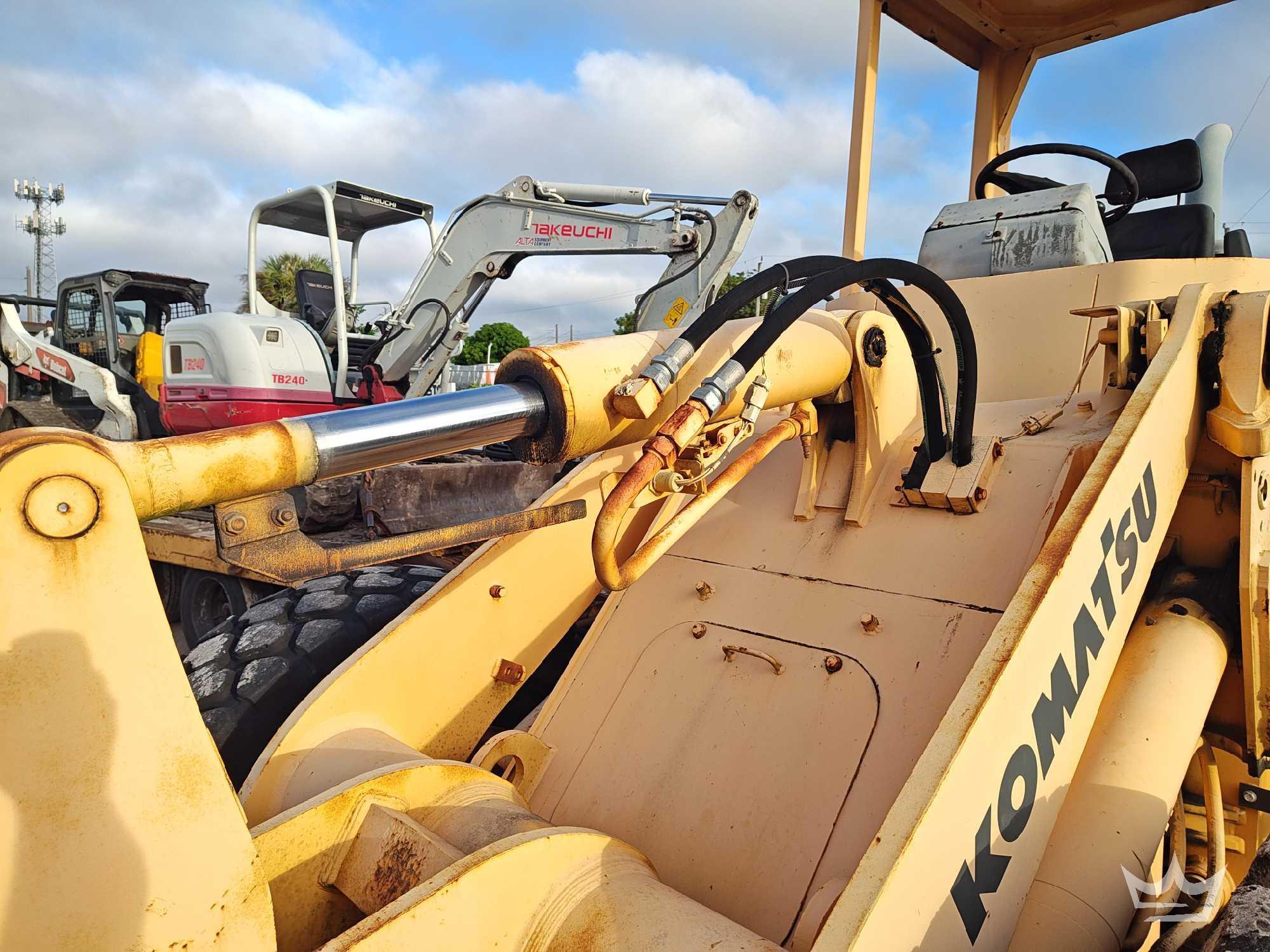 1999 Komatsu WA380