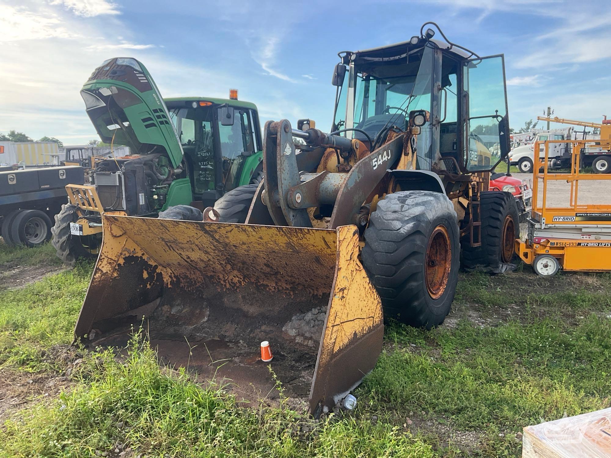 Photo of 2006 John Deere 544J