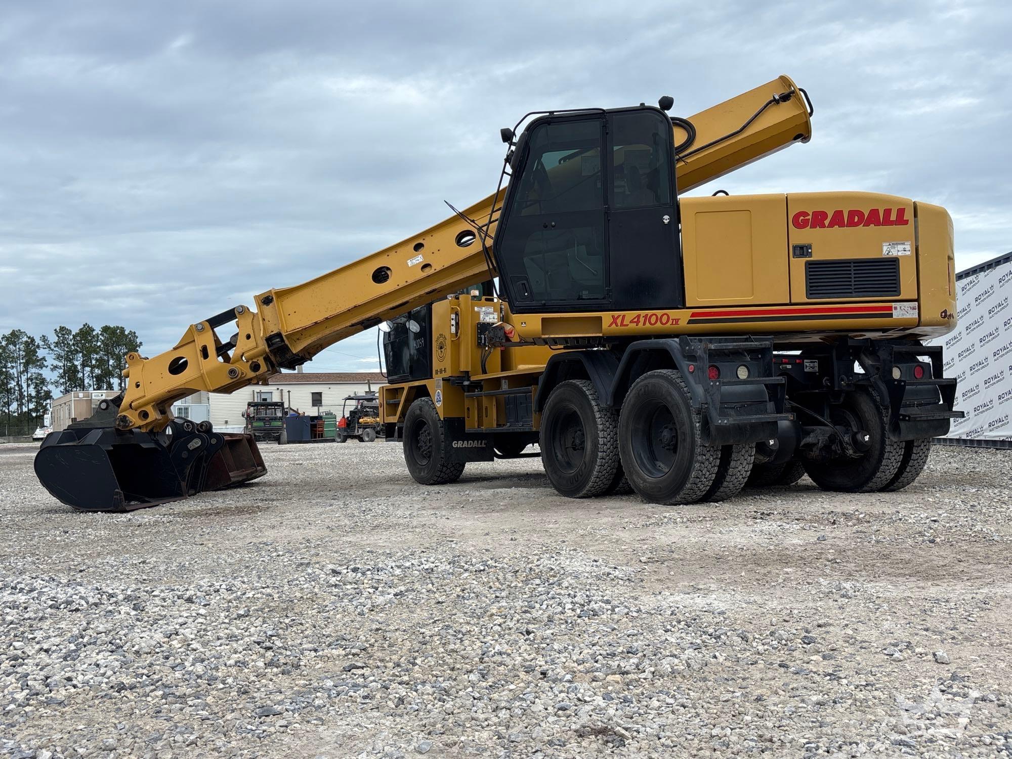 2013 Gradall XL 4100