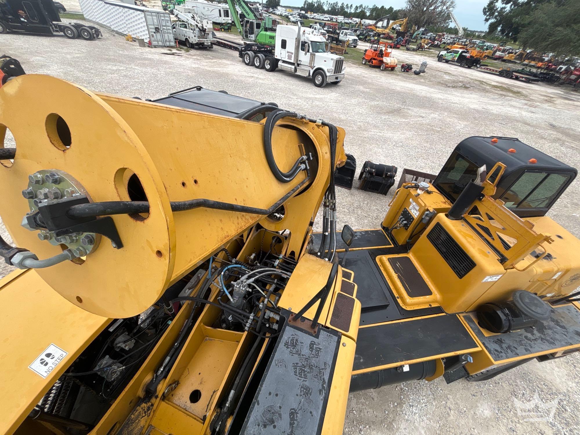 2013 Gradall XL 4100