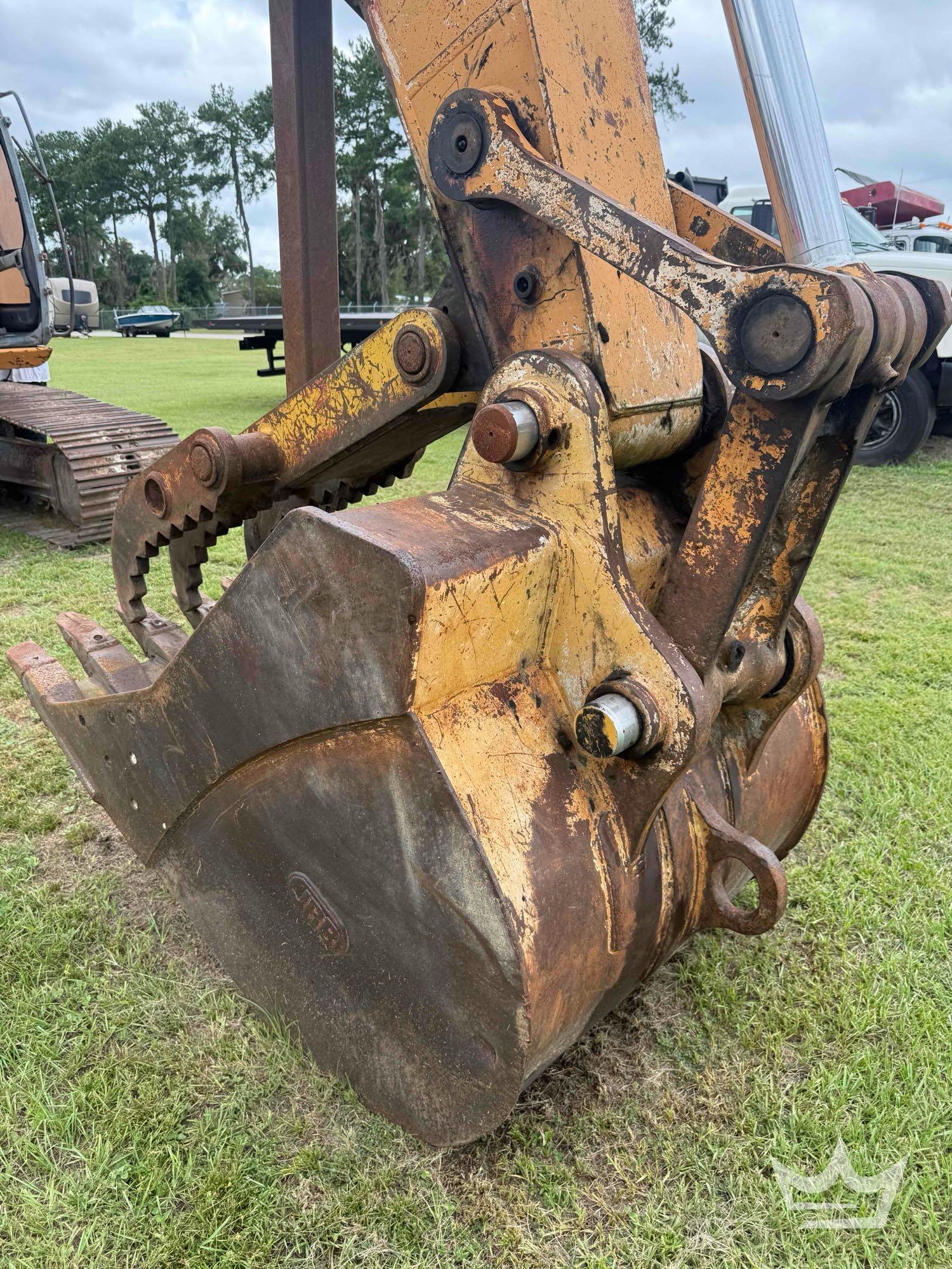 2003 Case CX240
