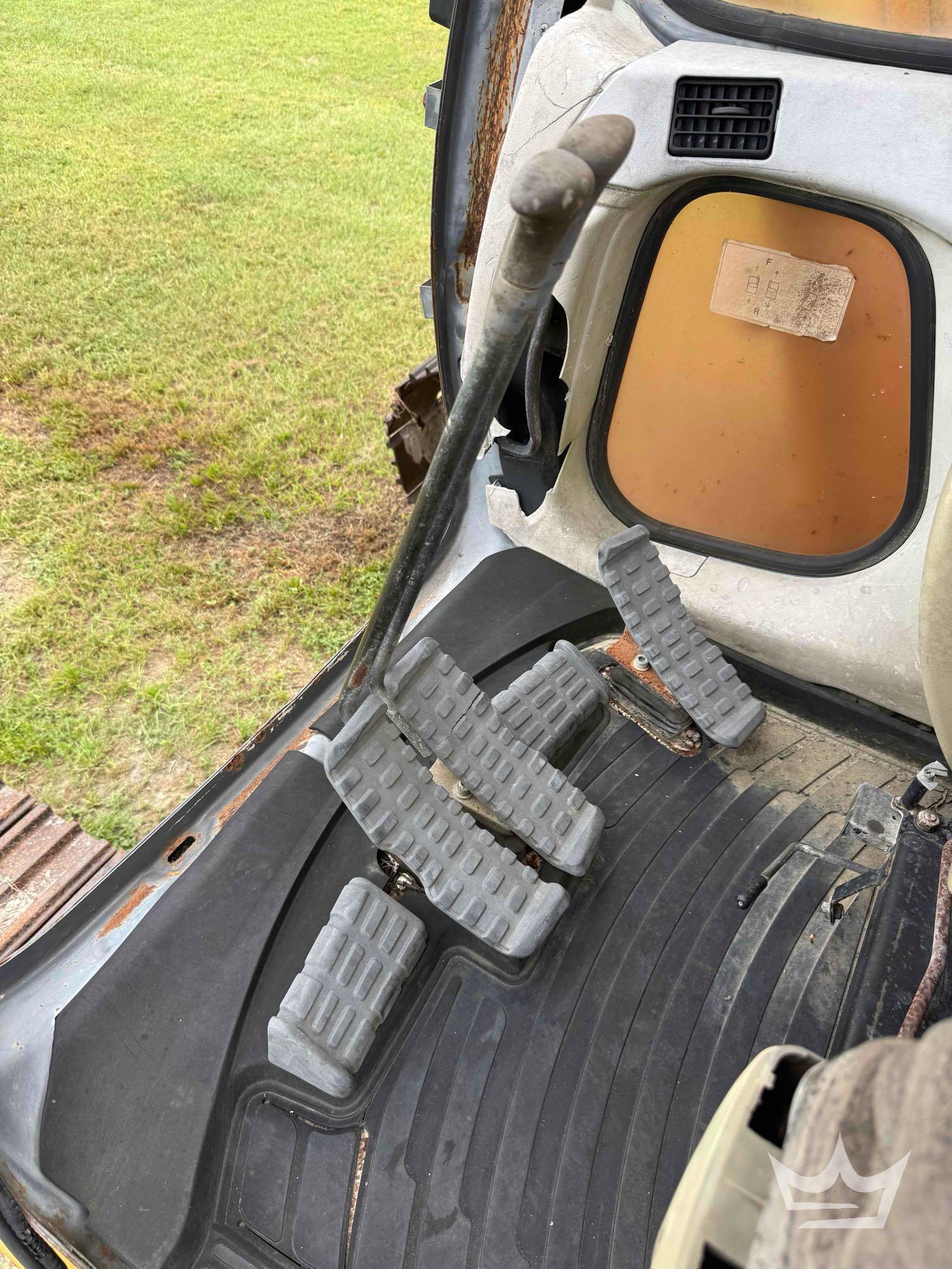 2003 Case CX240