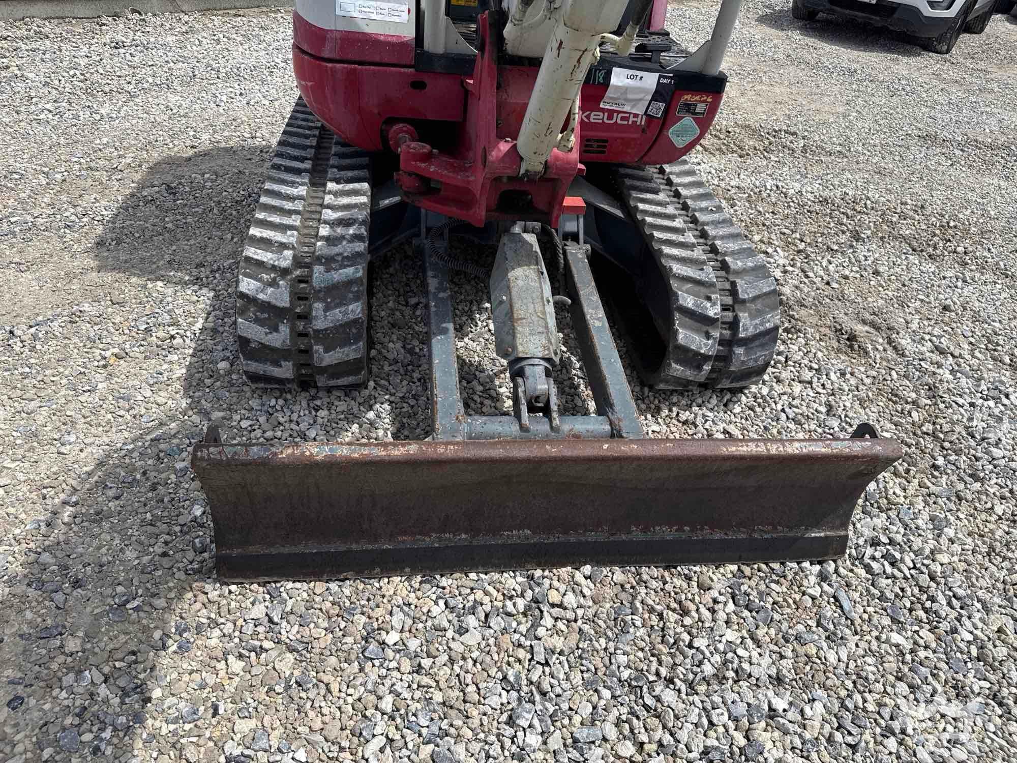 2019 Takeuchi TB235