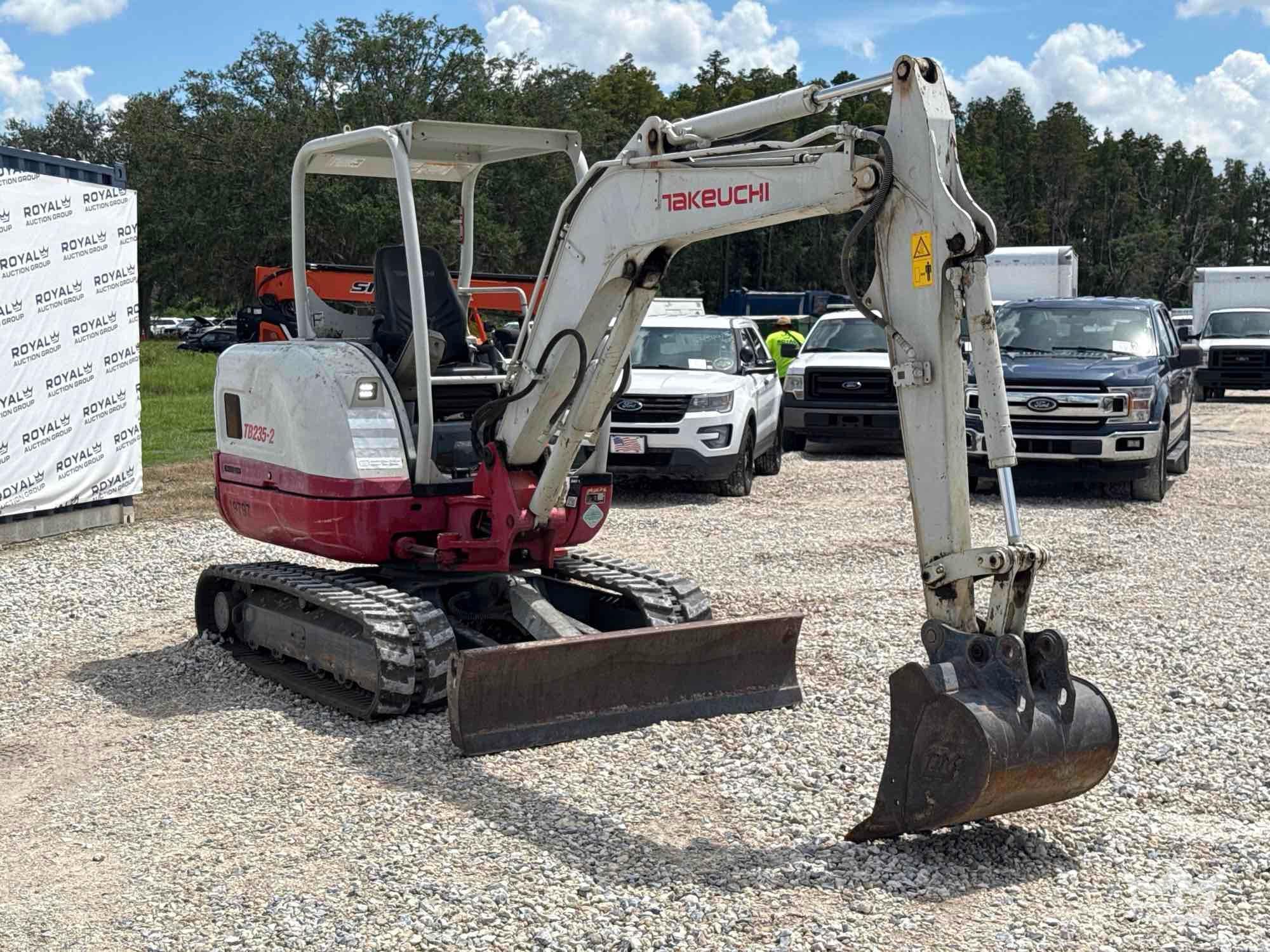 2019 Takeuchi TB235