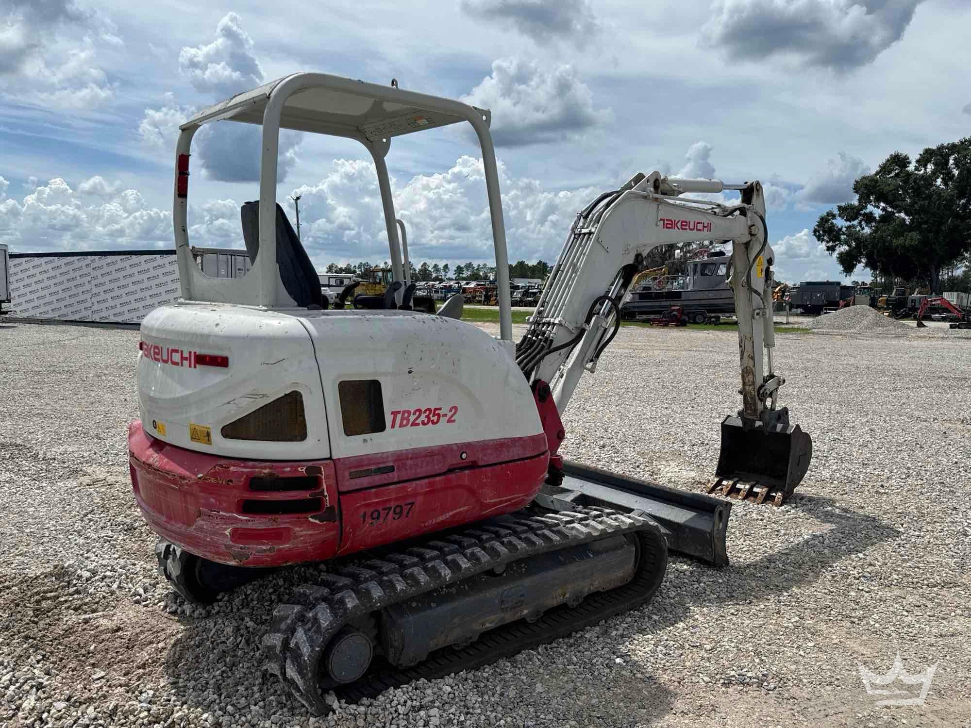 2019 Takeuchi TB235