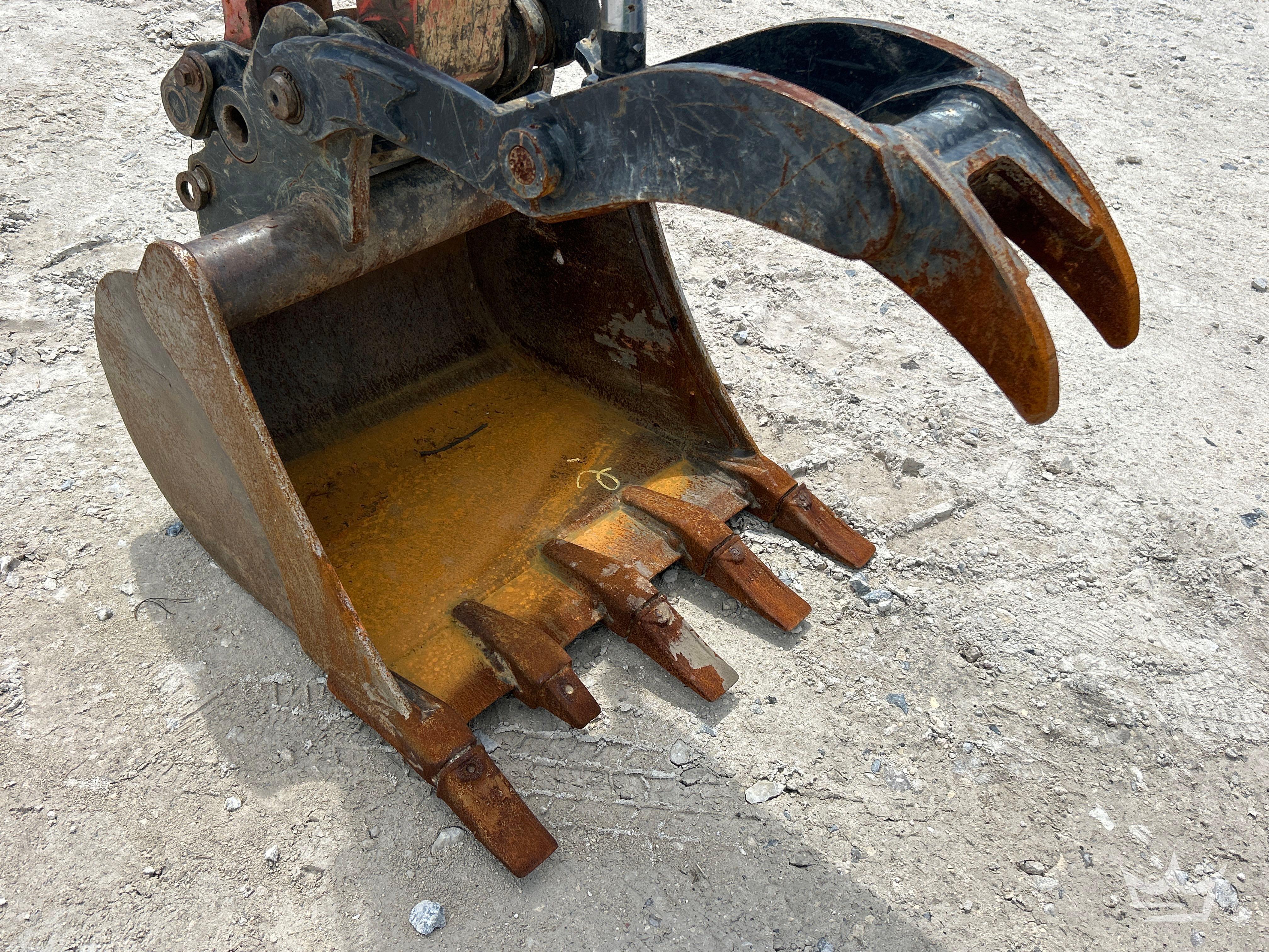 2019 Kubota KX71-3