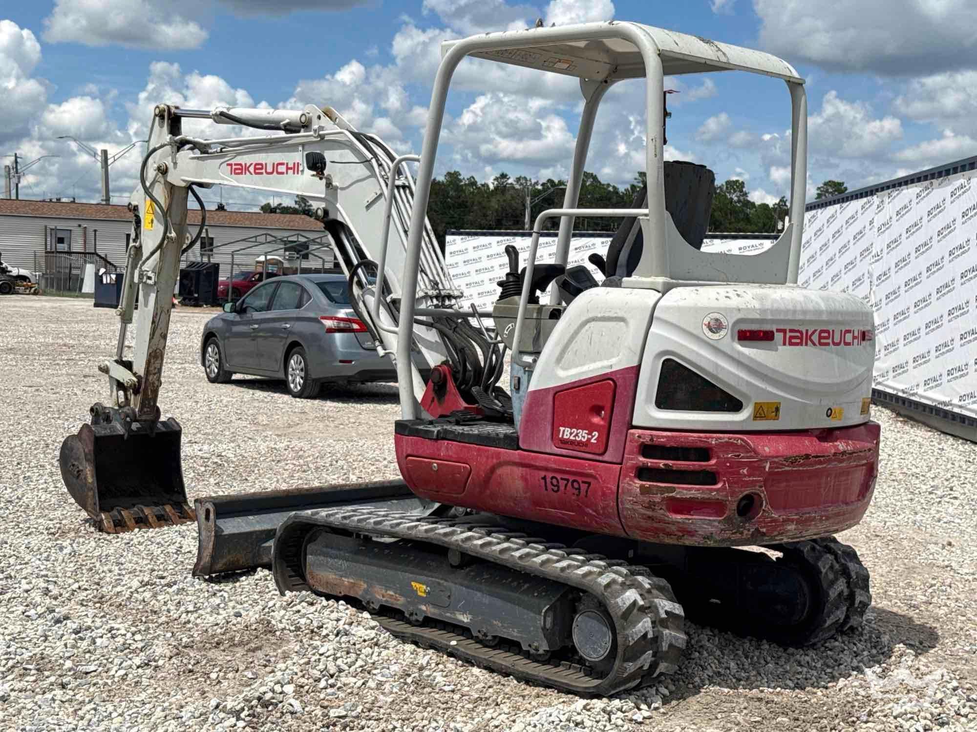 2019 Takeuchi TB235
