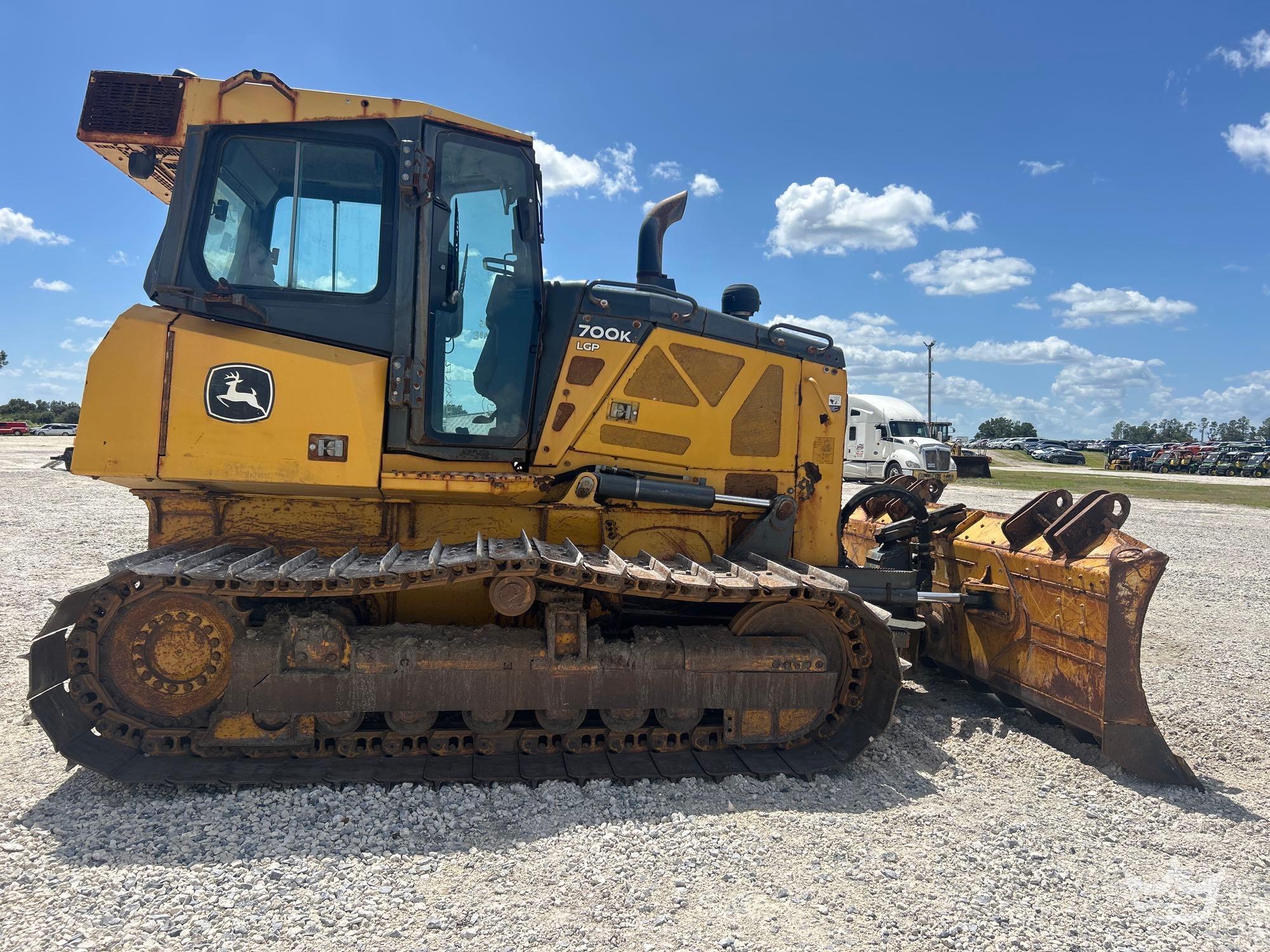 2020 John Deere 700K
