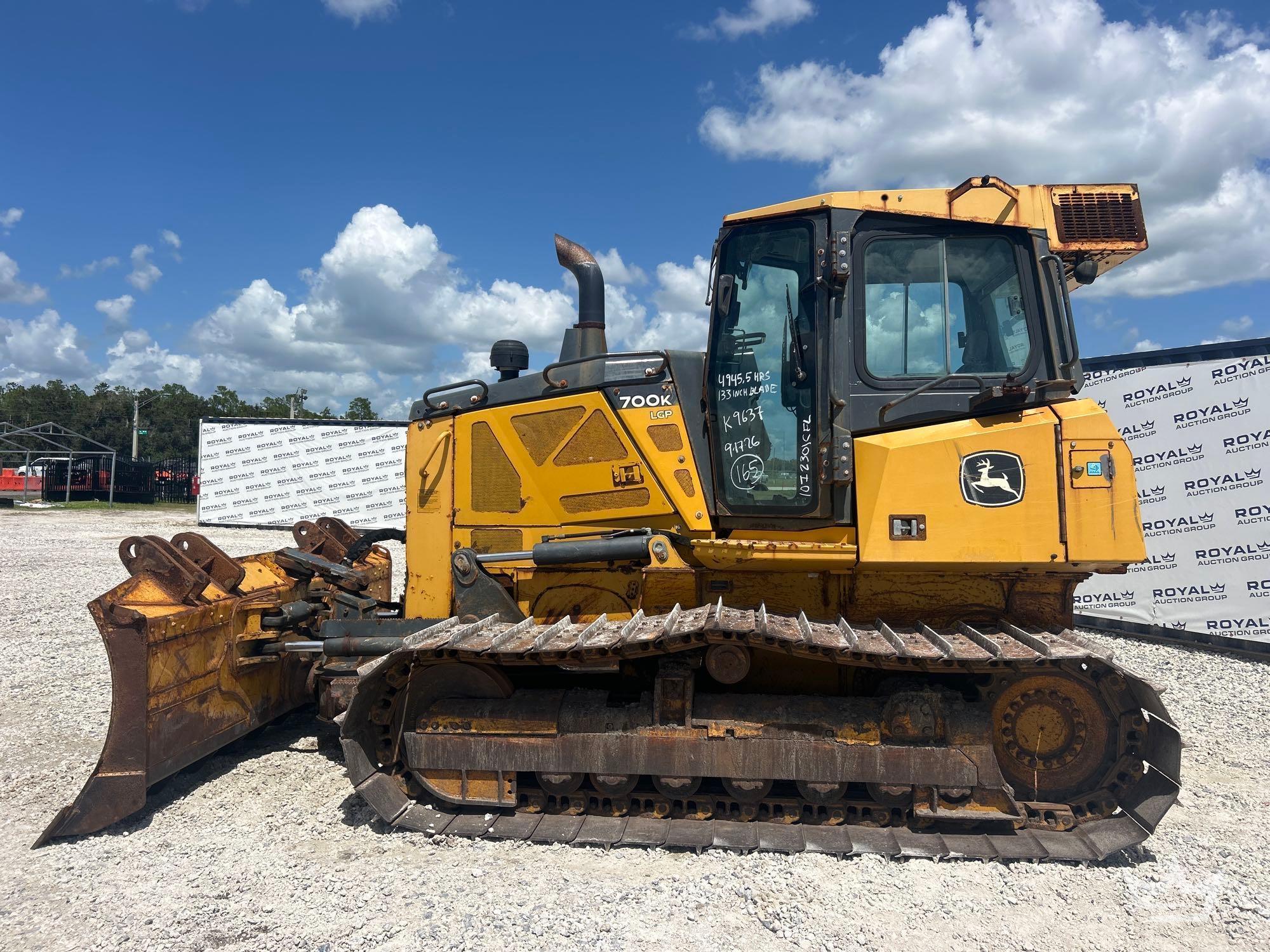 2020 John Deere 700K