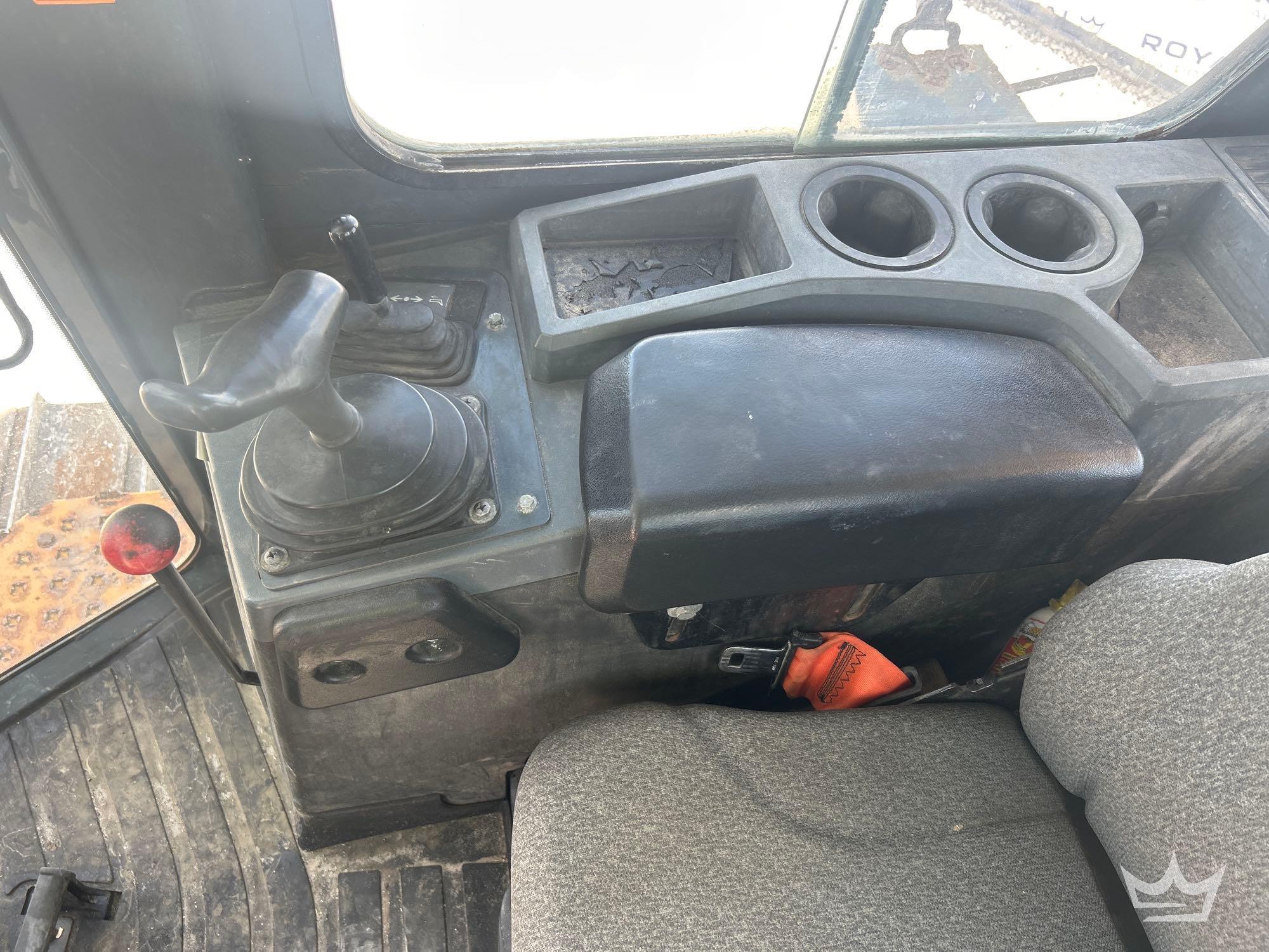 2020 John Deere 700K