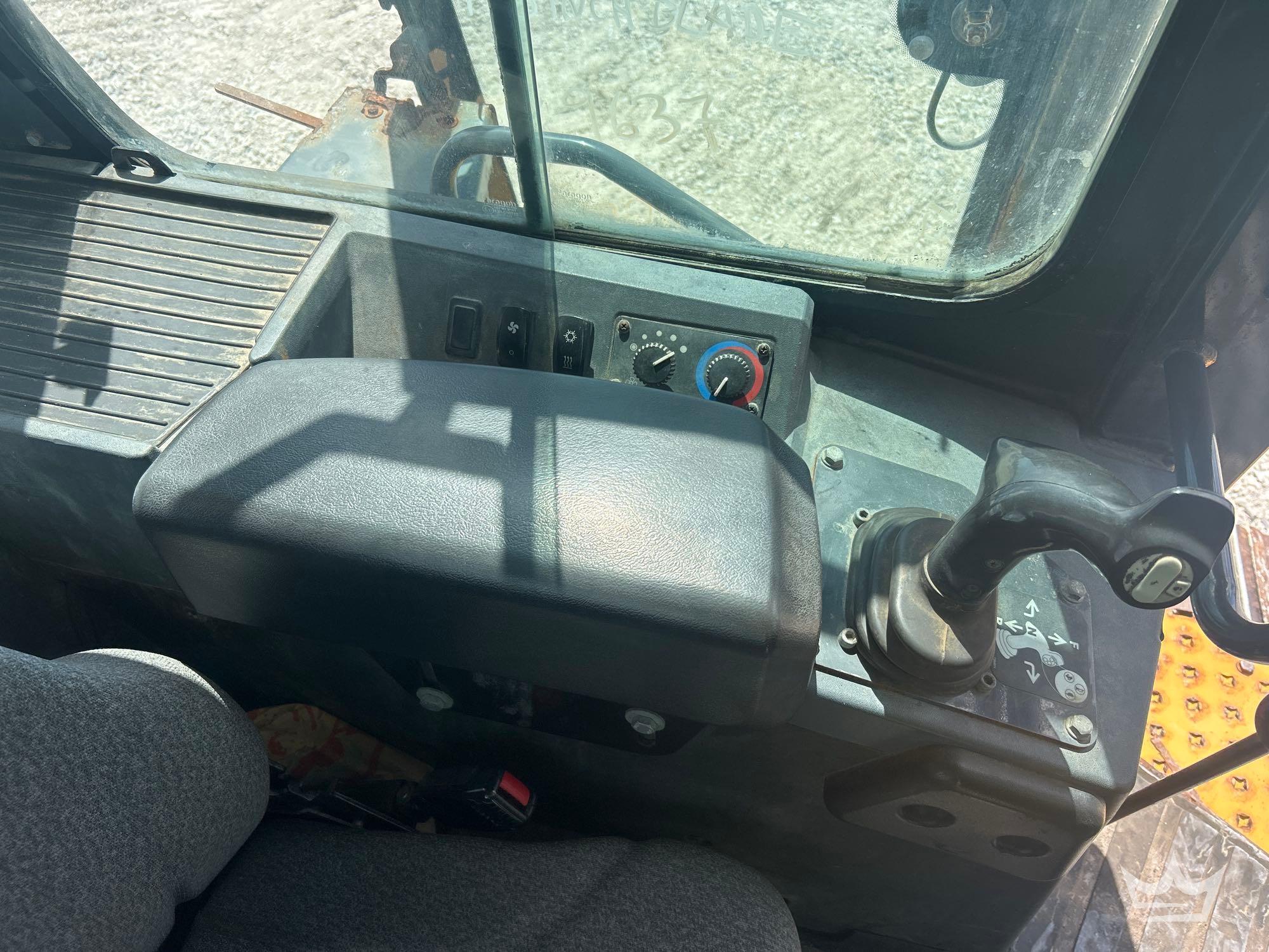 2020 John Deere 700K