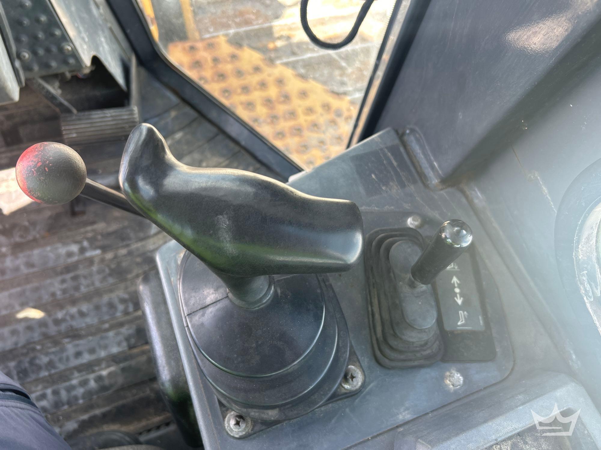 2020 John Deere 700K