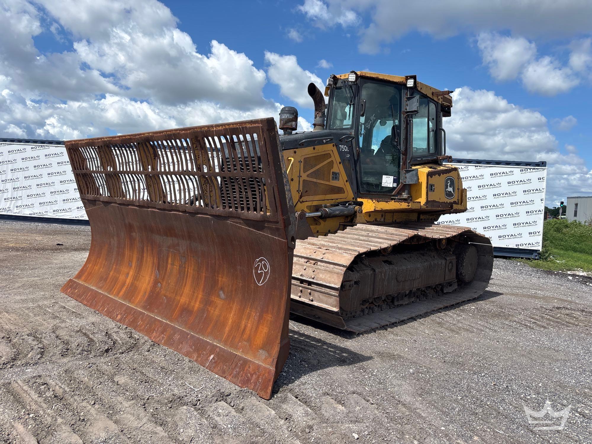 John Deere 750K LGP