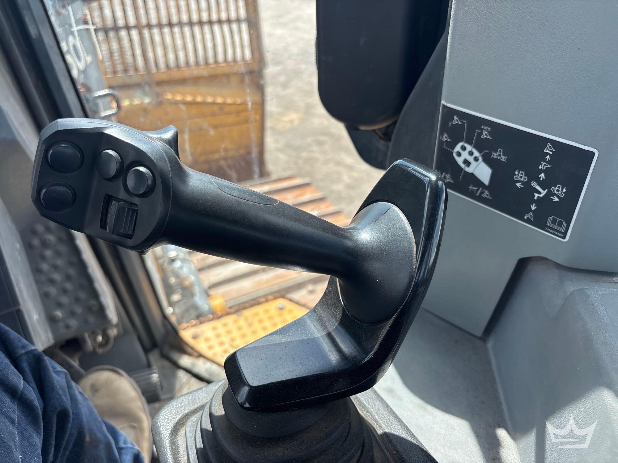 John Deere 750K LGP