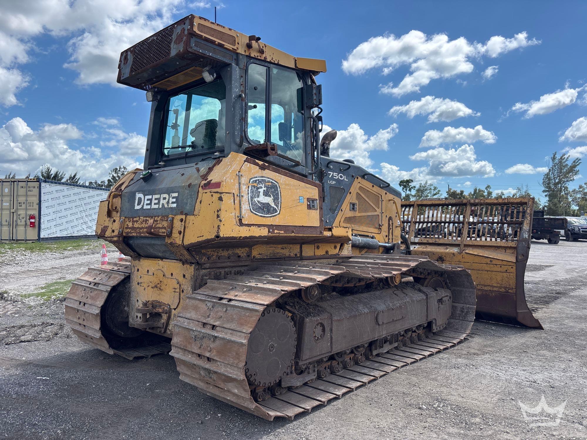 John Deere 750K LGP
