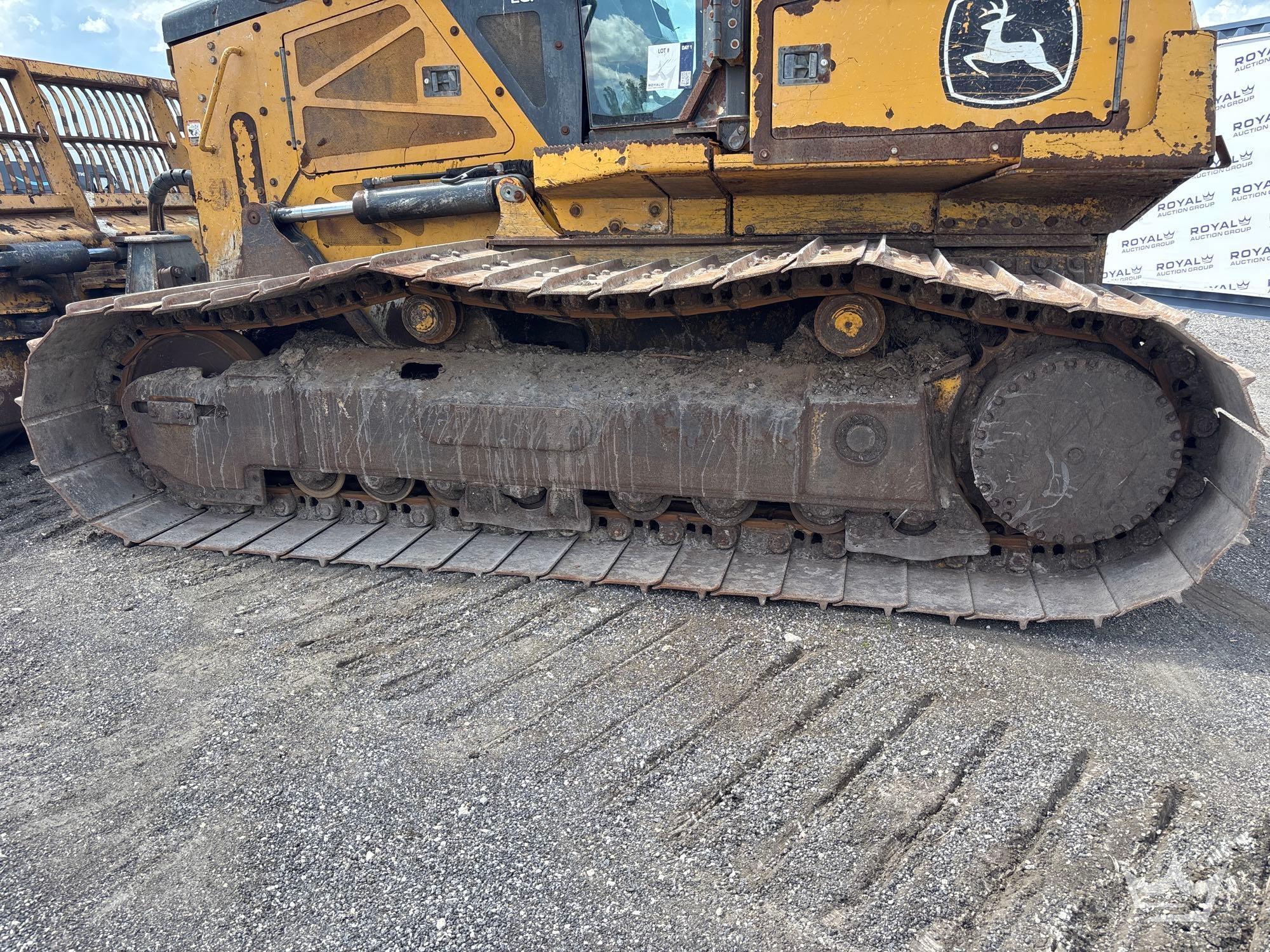 John Deere 750K LGP