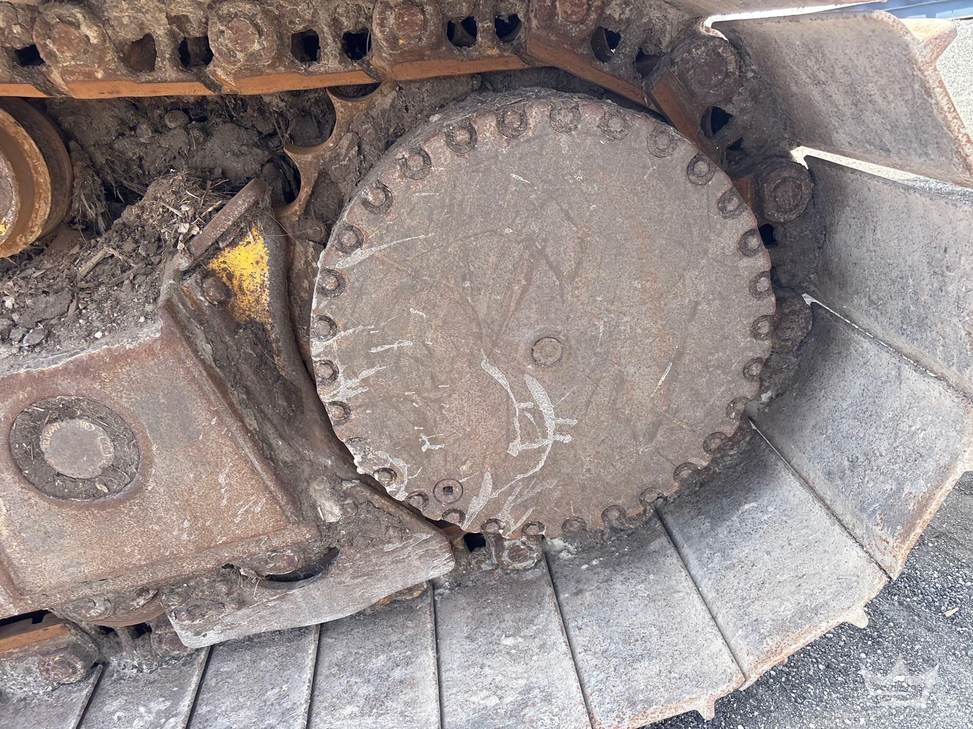 John Deere 750K LGP