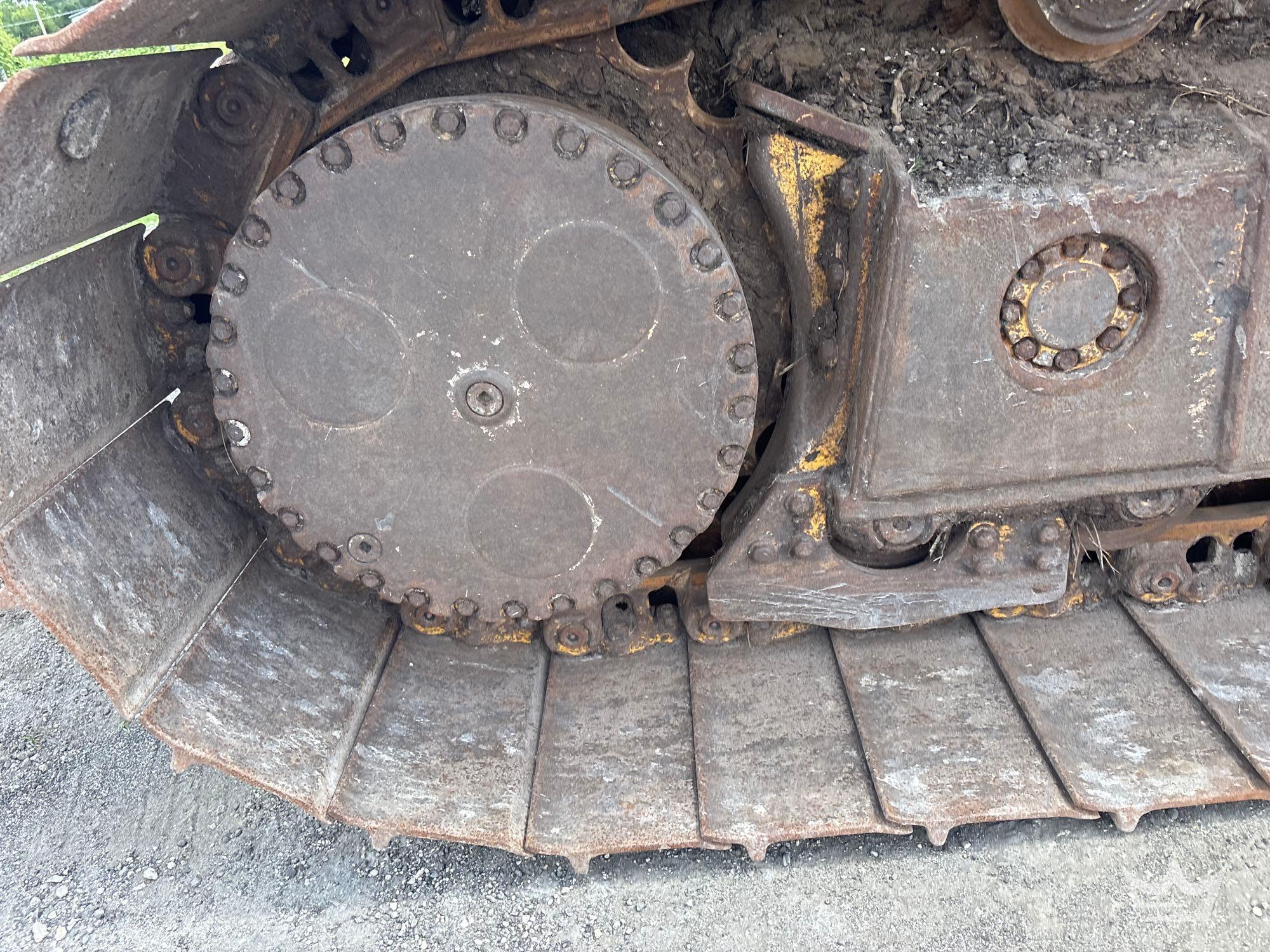John Deere 750K LGP