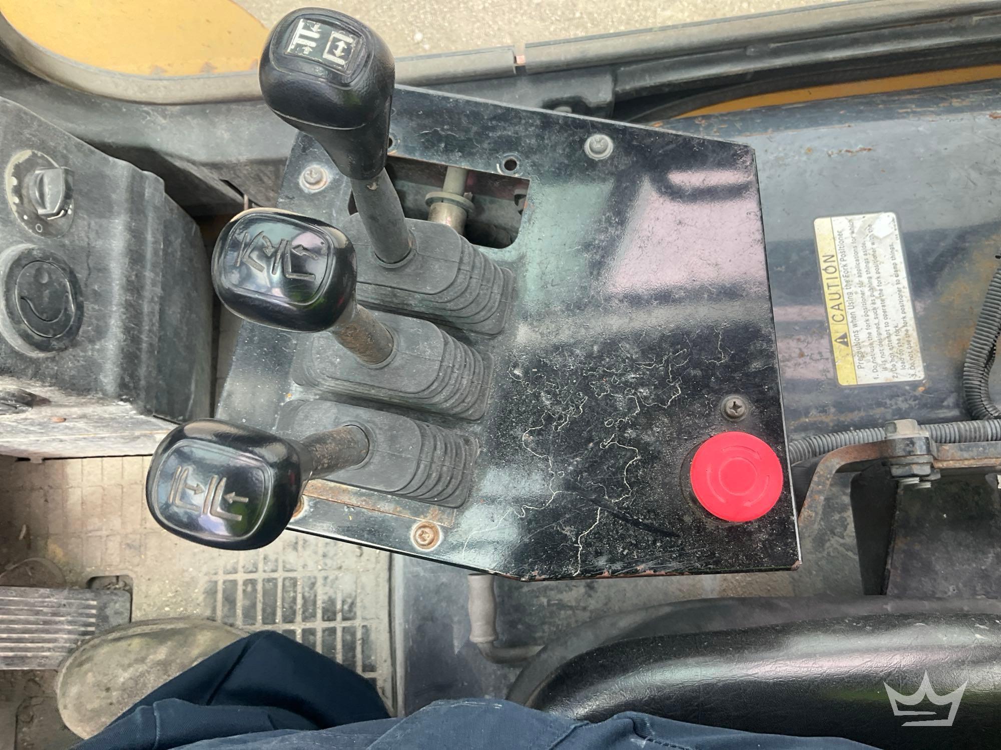 2014 Caterpillar DP100NT