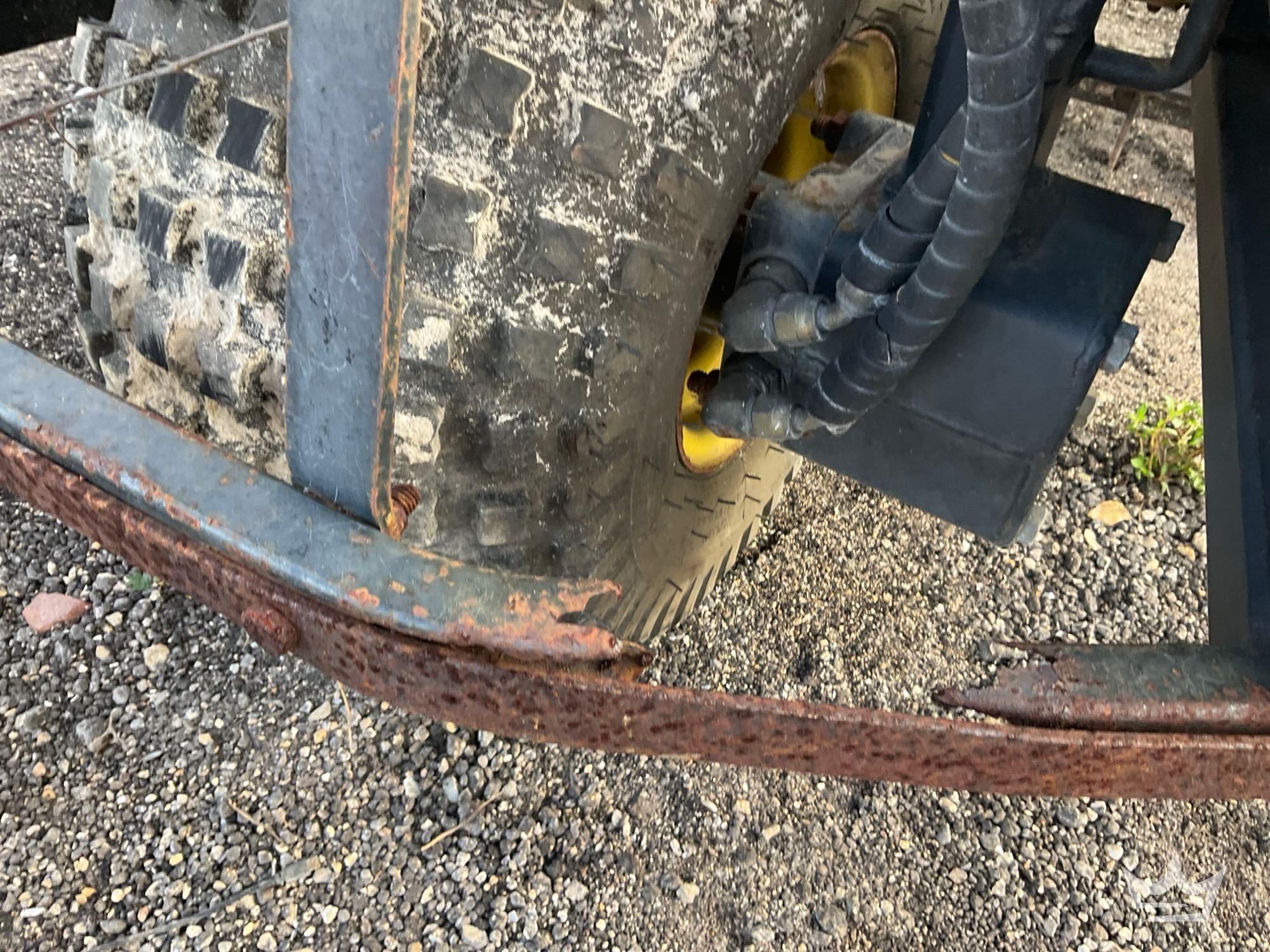 1999 John Deere 1200