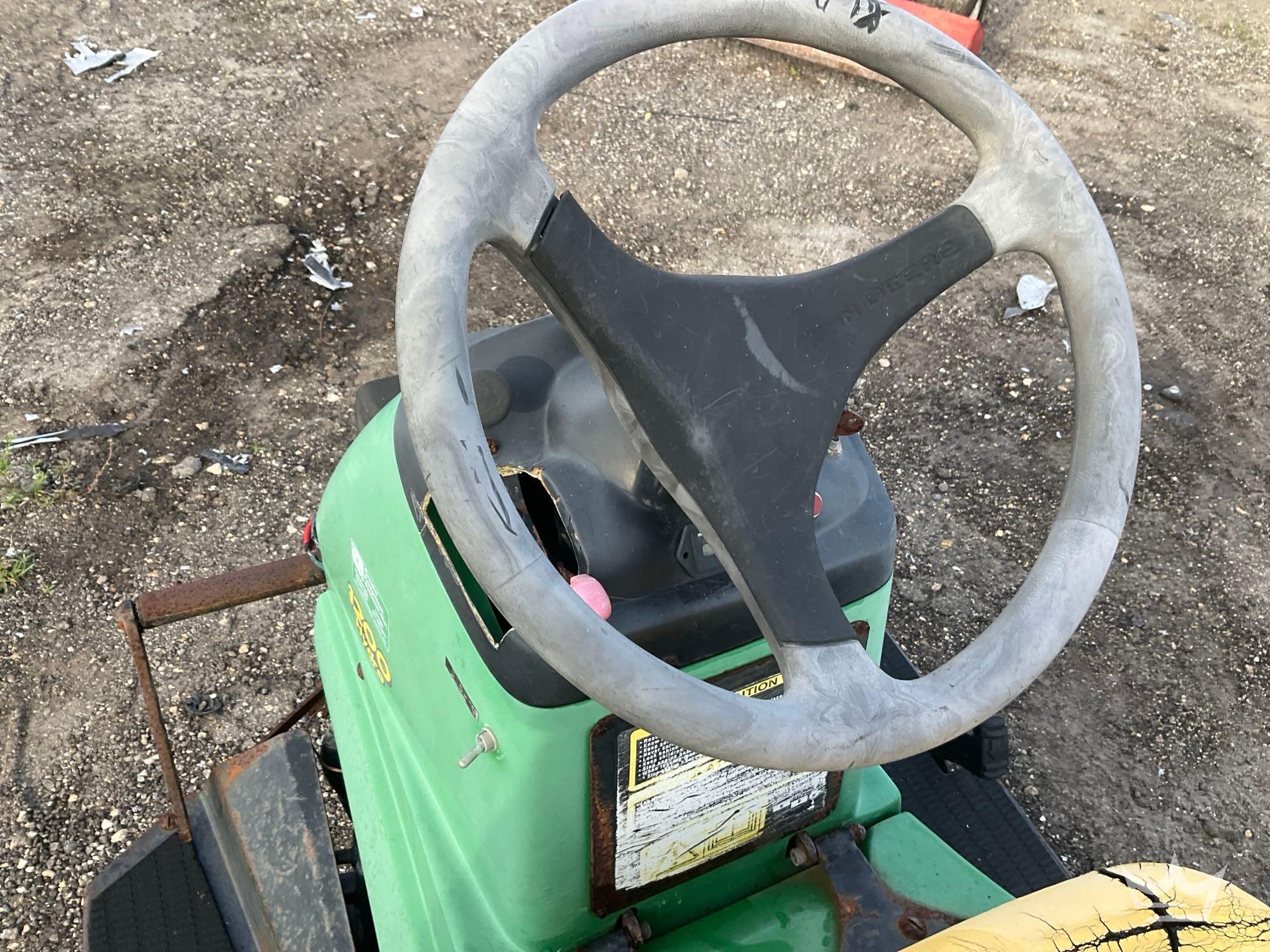 1999 John Deere 1200