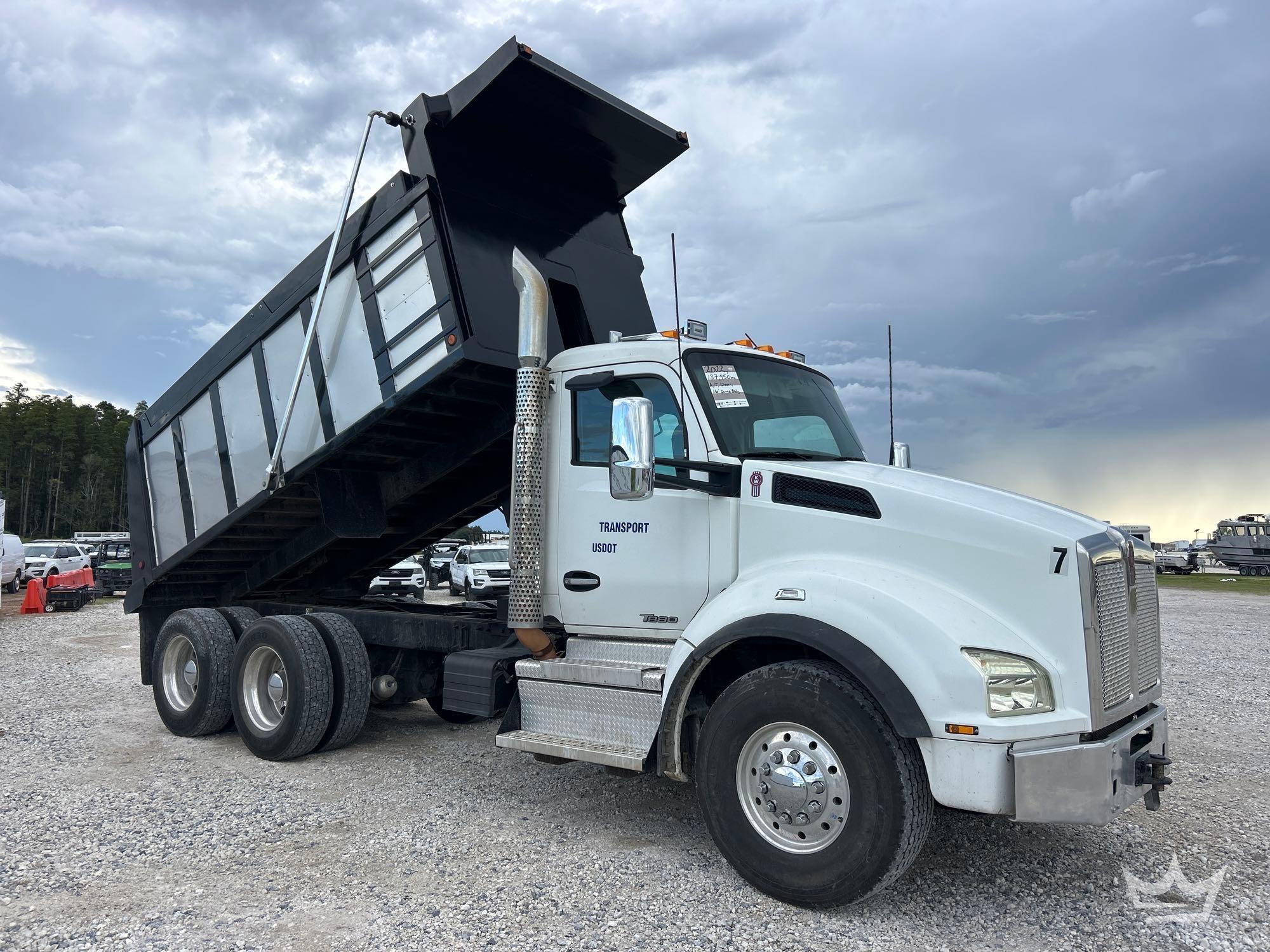 2022 Kenworth T880