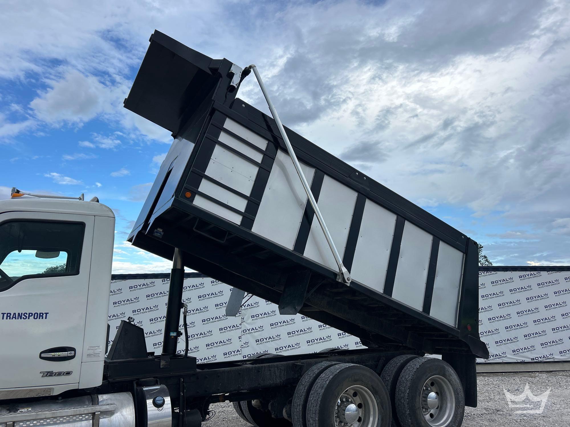 2022 Kenworth T880
