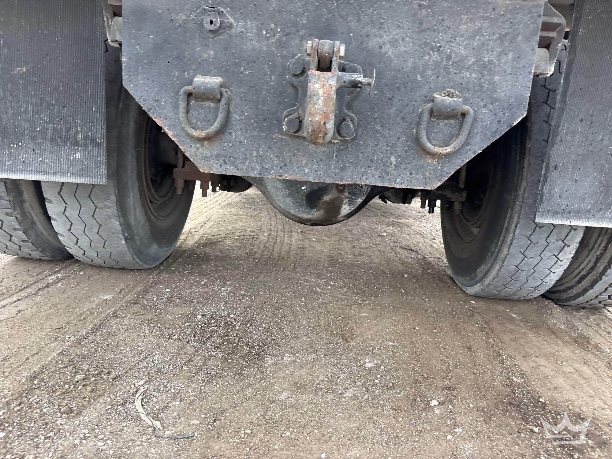 1995 International 8100