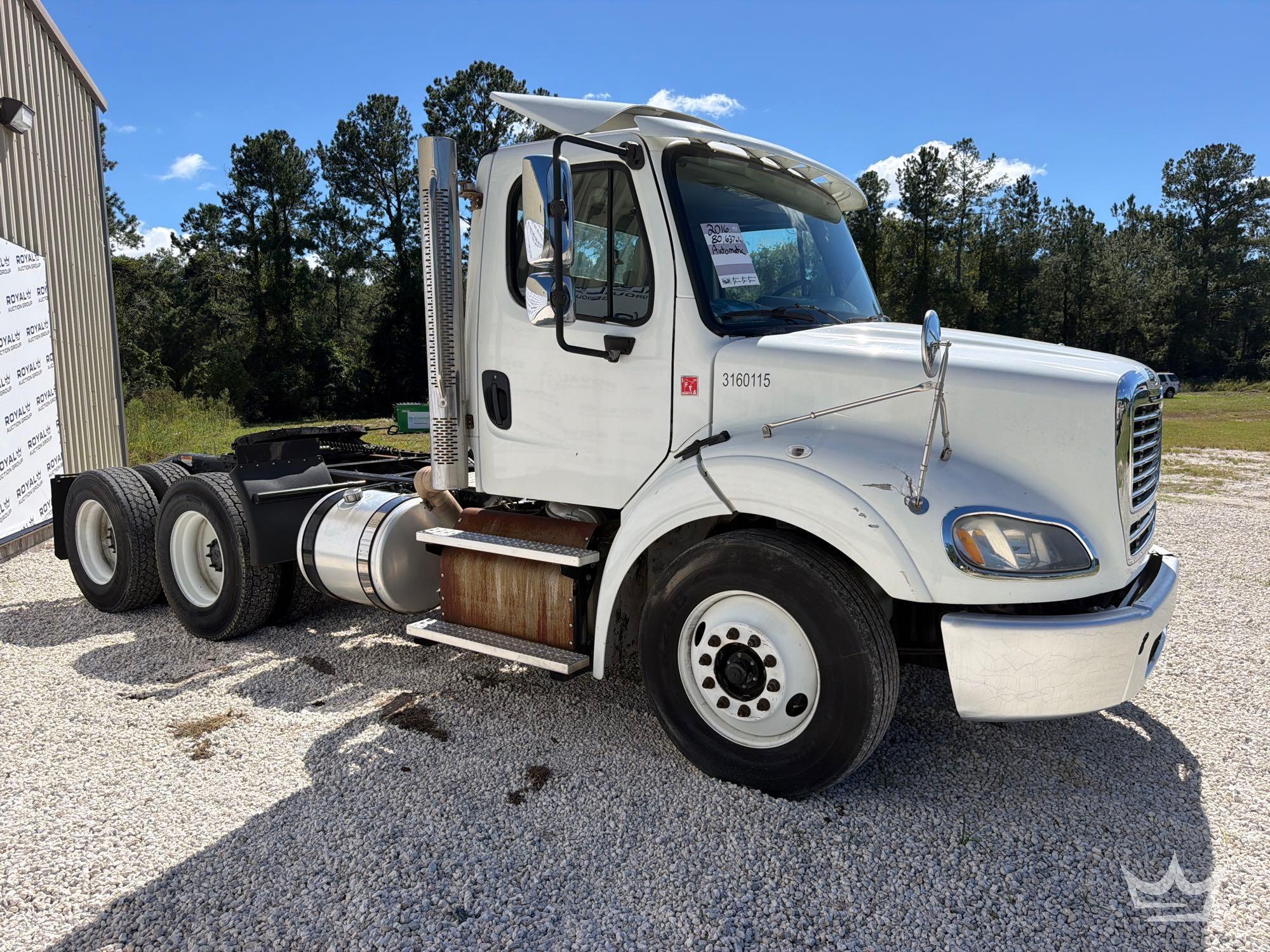 2016 Freightliner M2