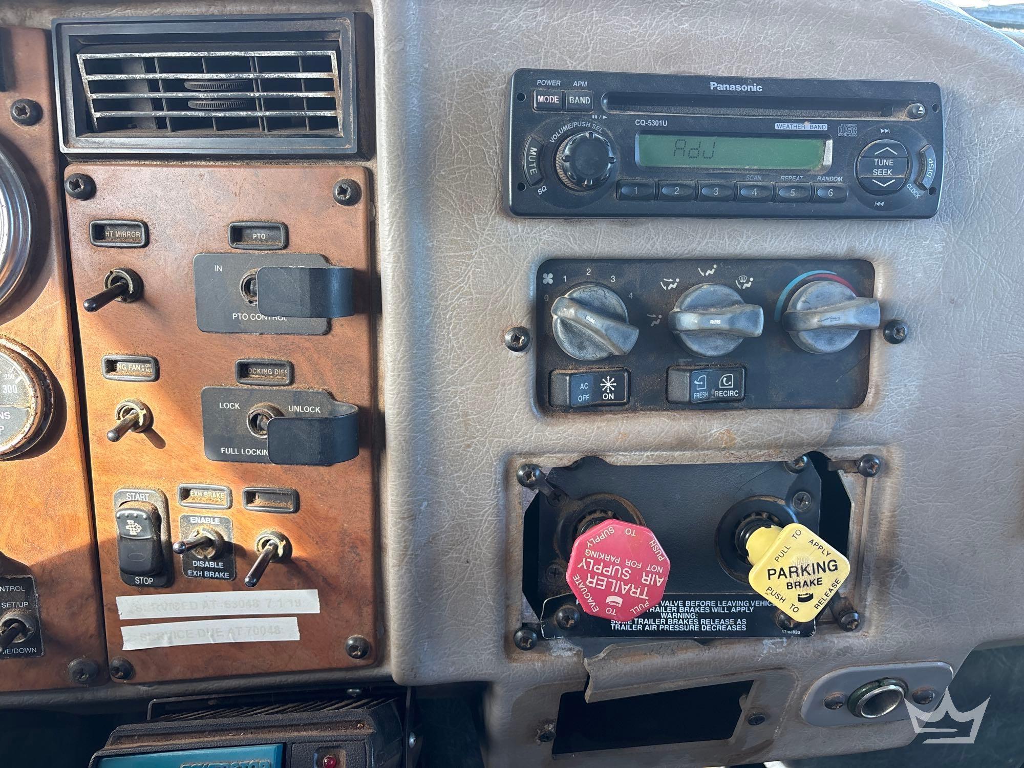 2008 Peterbilt 335