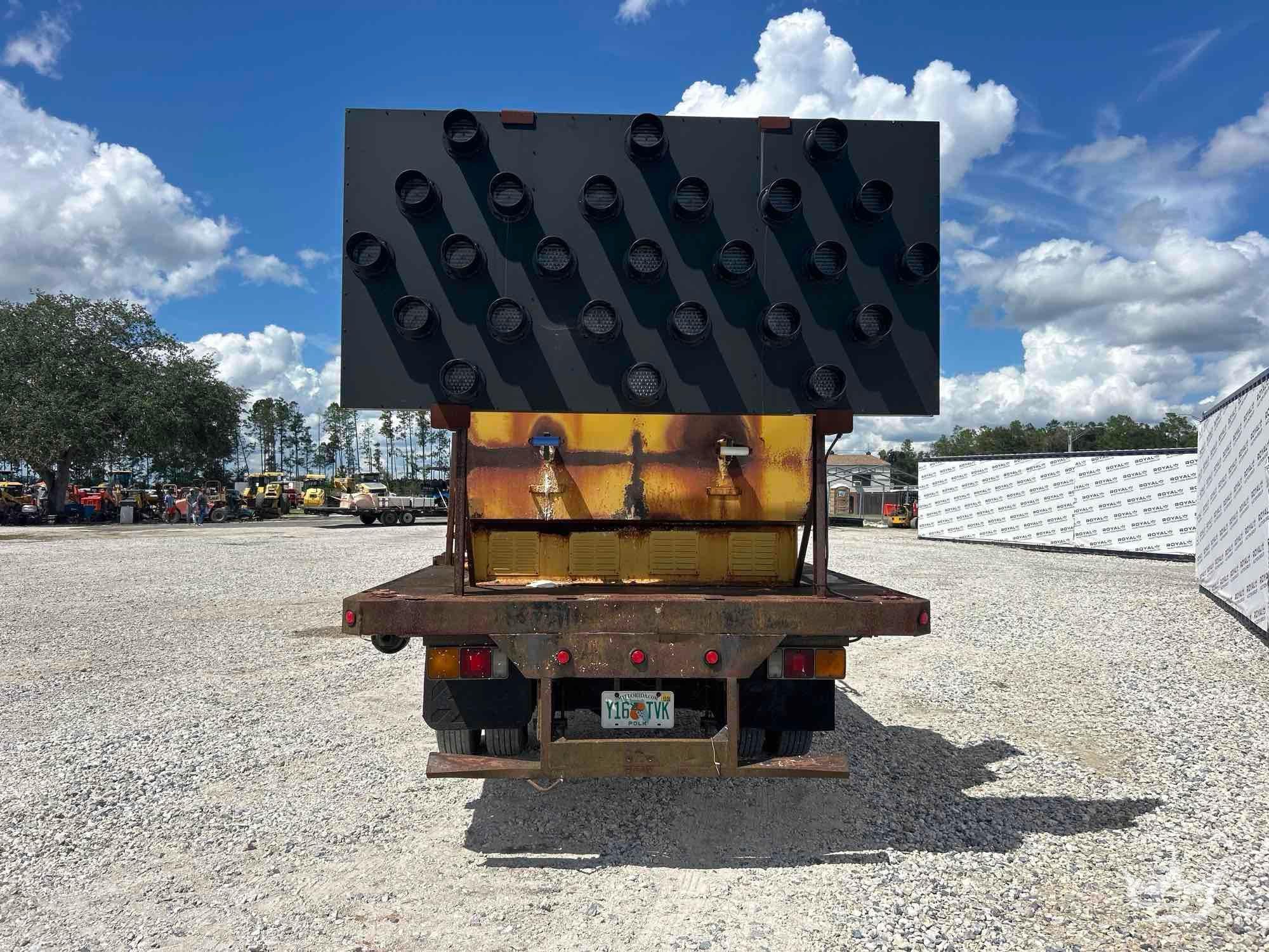 1998 Mitsubishi FUSO FH211