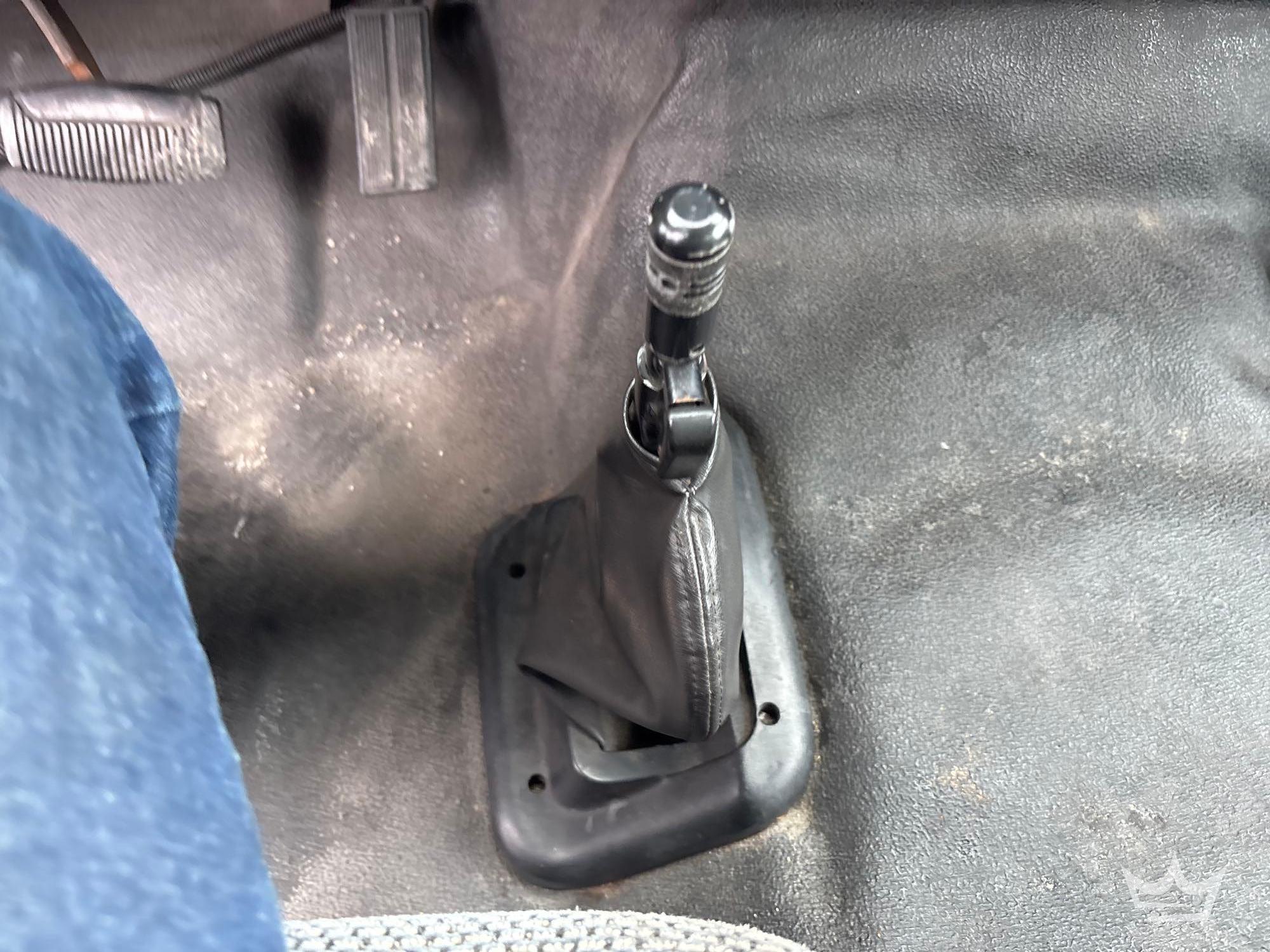 2004 Ford F650