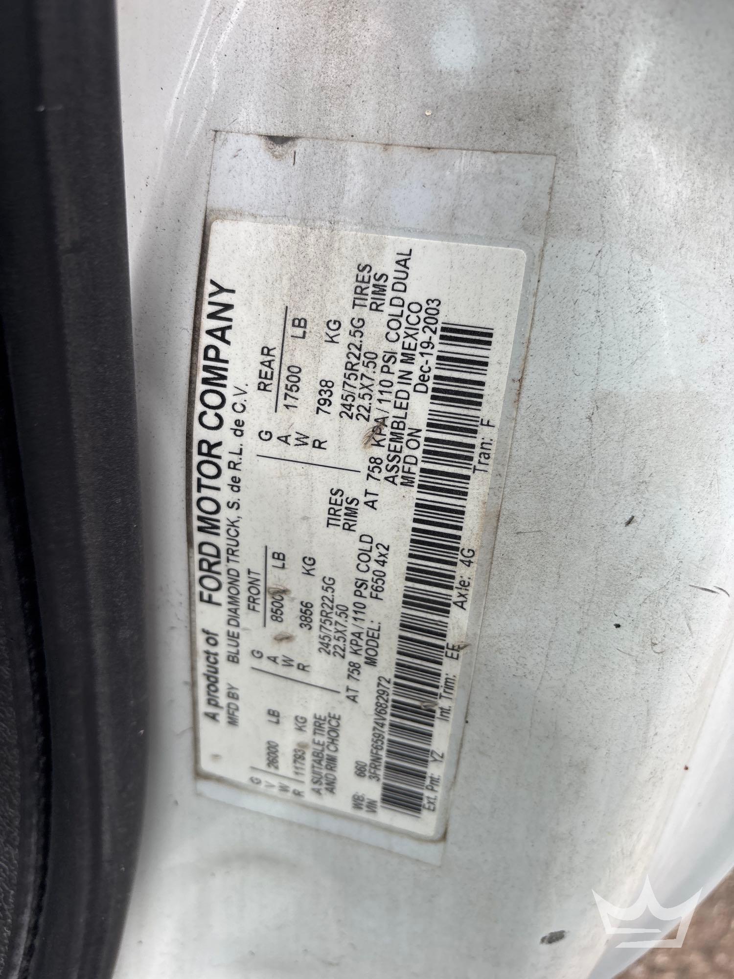 2004 Ford F650