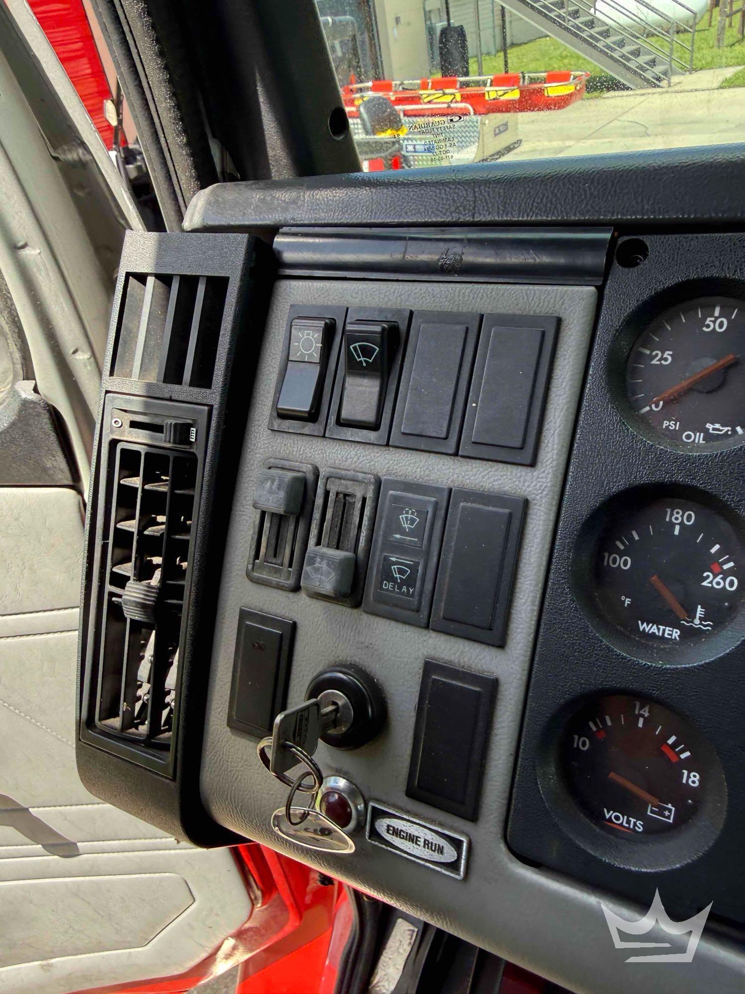 1995 Freightliner FL80