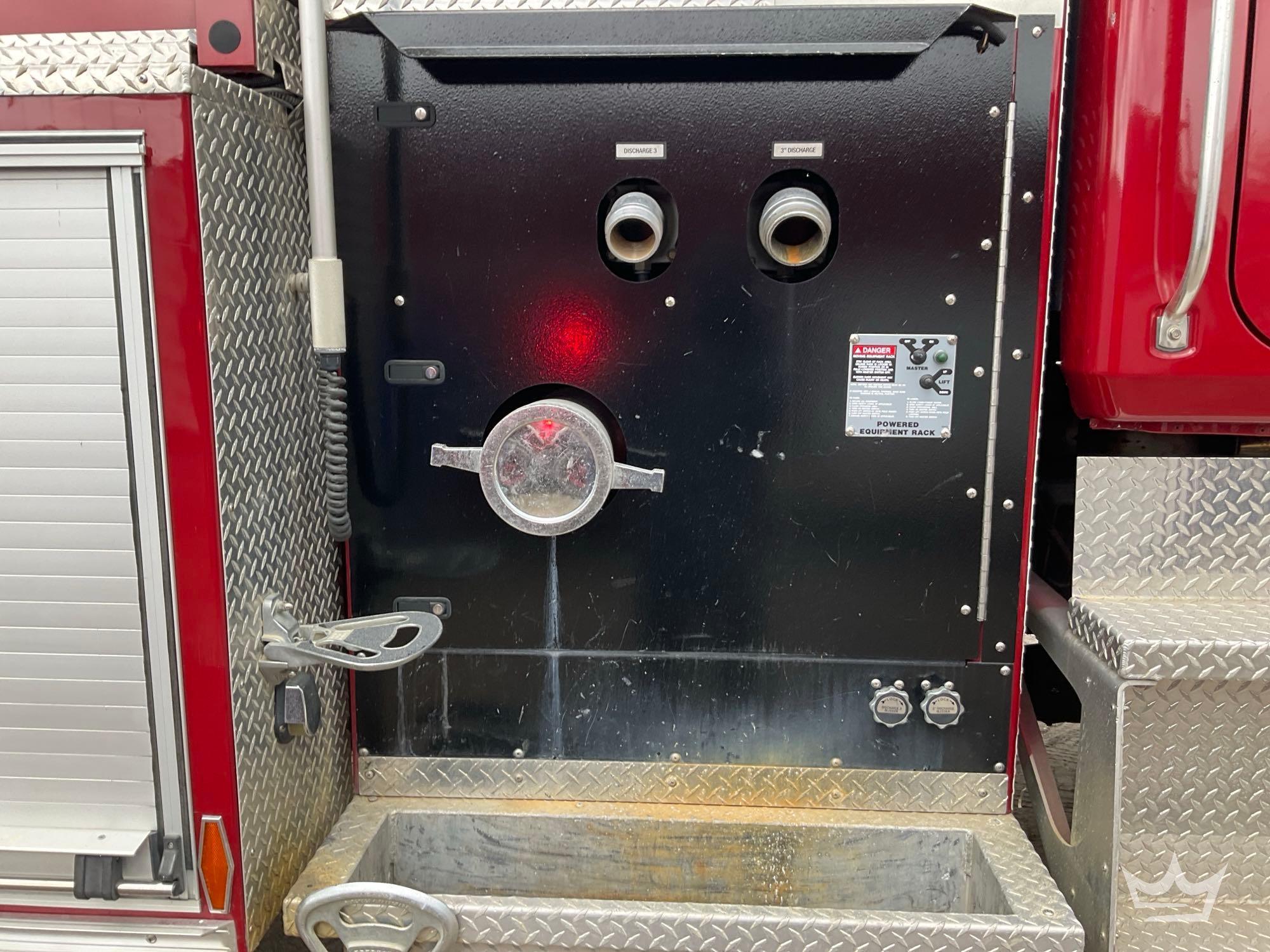 2004 Mack GRANITE CV713